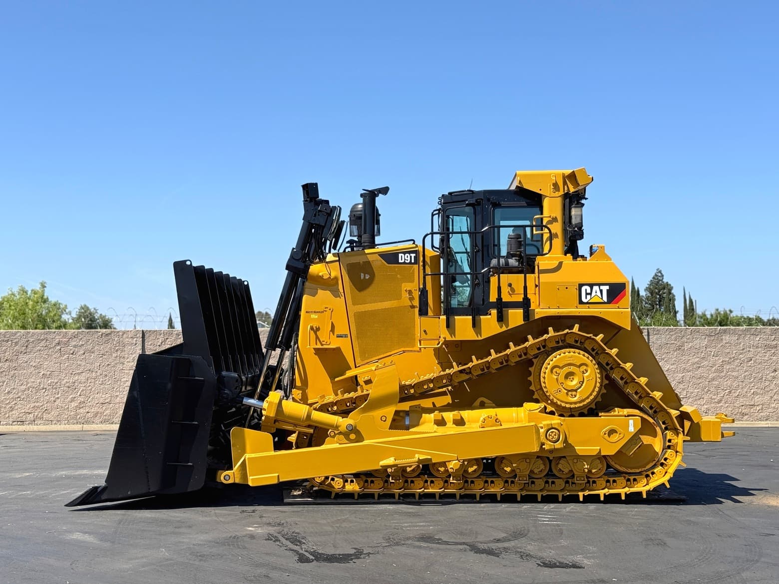 2017 Caterpillar D9T WH Waste Handler Crawler Dozer