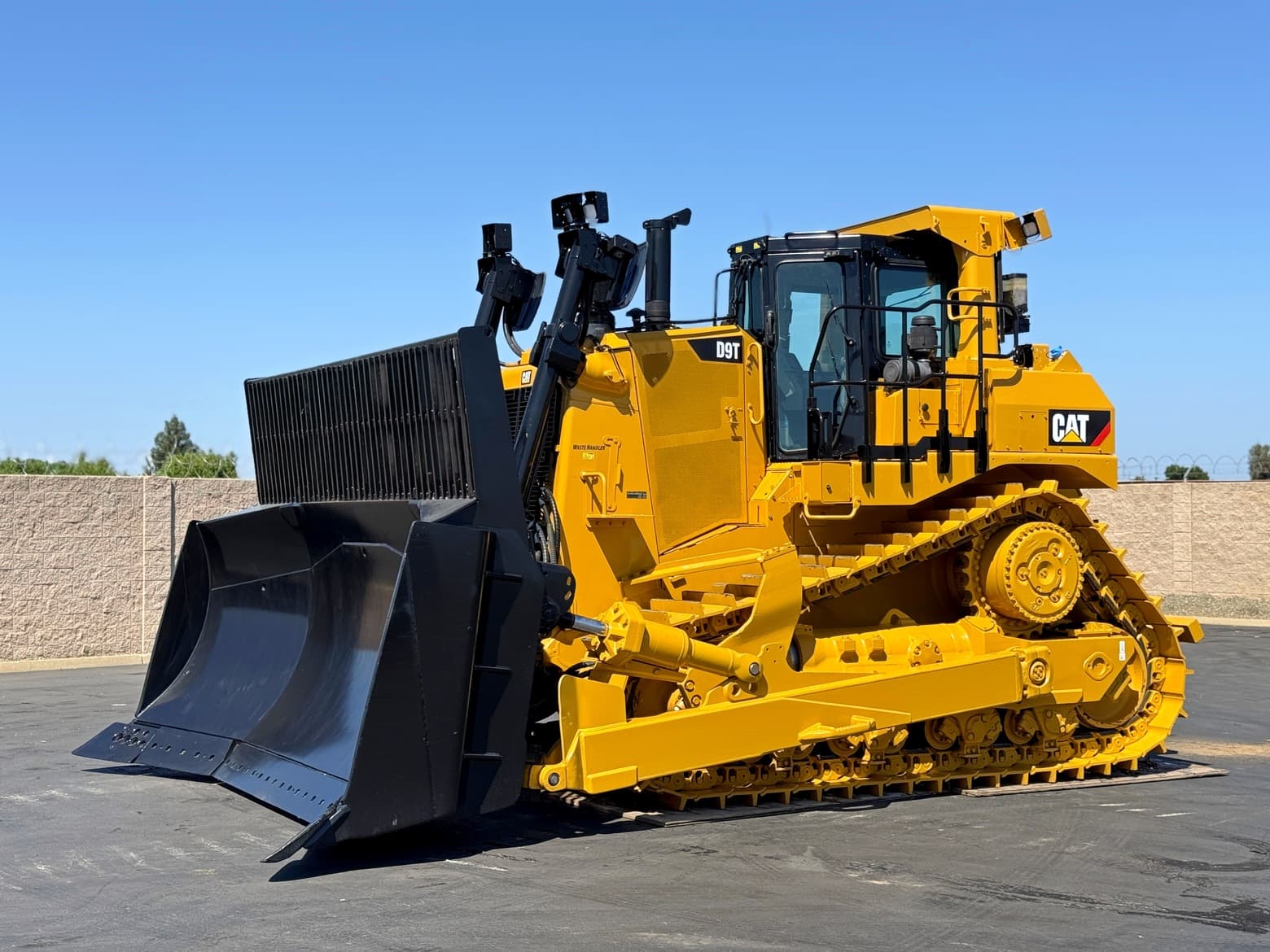 2017 Caterpillar D9T WH Waste Handler Crawler Dozer