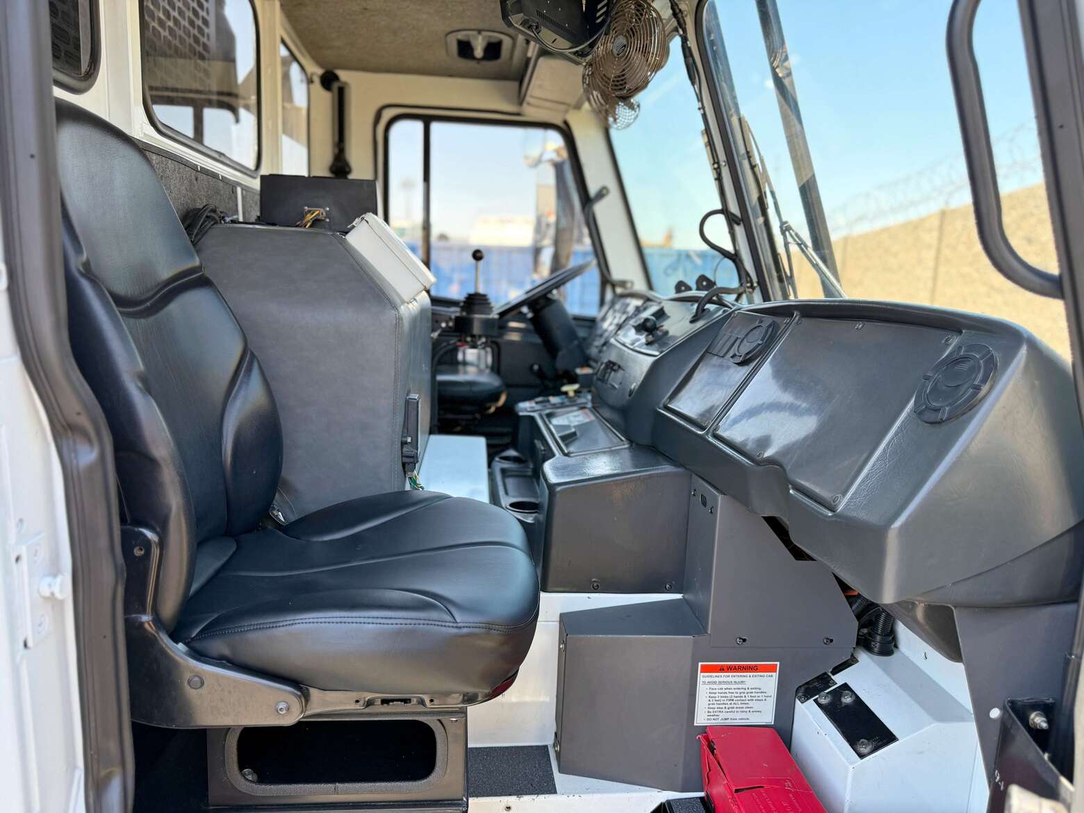 2014 CCC LET McNeilus CNG 40 YD Front Load Garbage Truck