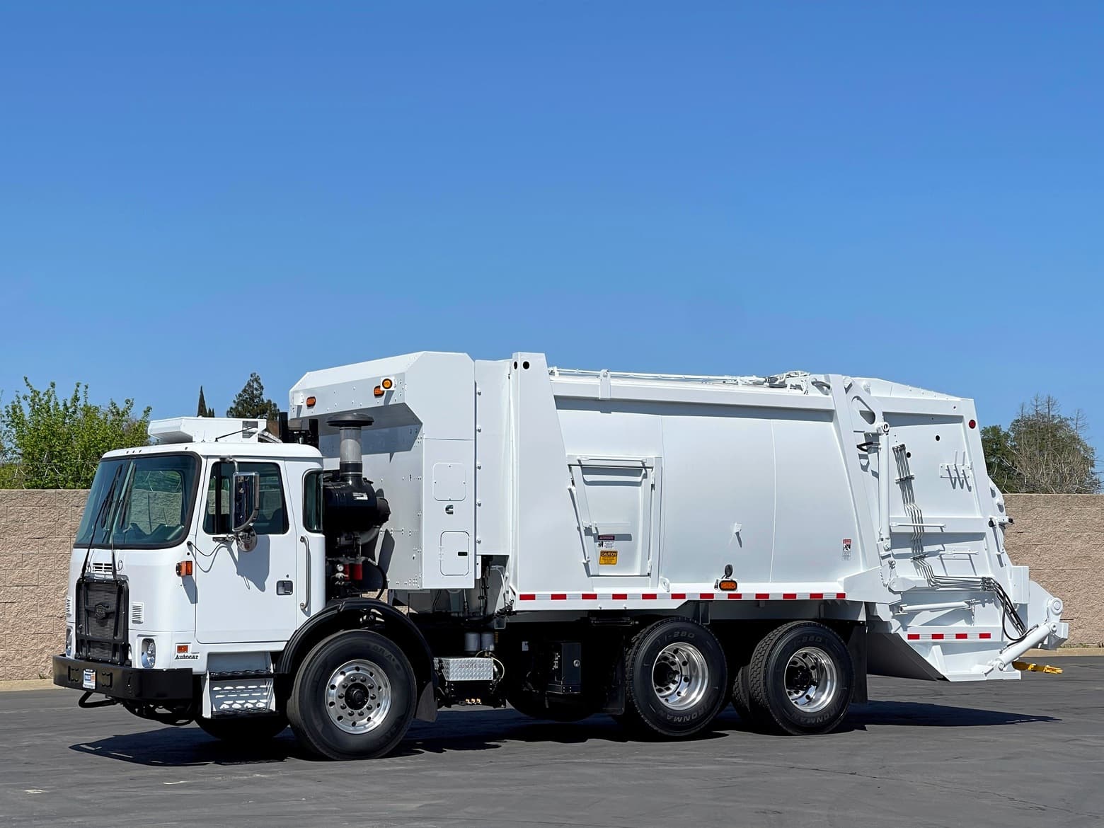 2023 Autocar Xpeditor EZ Pack G300 20 YD Rear Load Garbage Truck