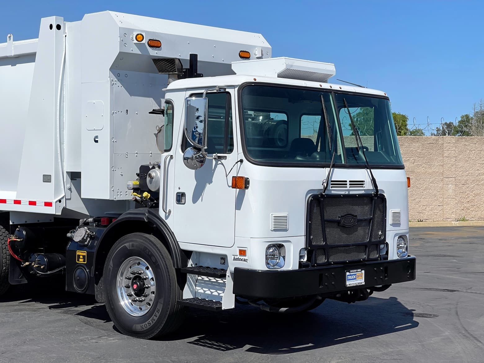 2023 Autocar Xpeditor EZ Pack G300 20 YD Rear Load Garbage Truck