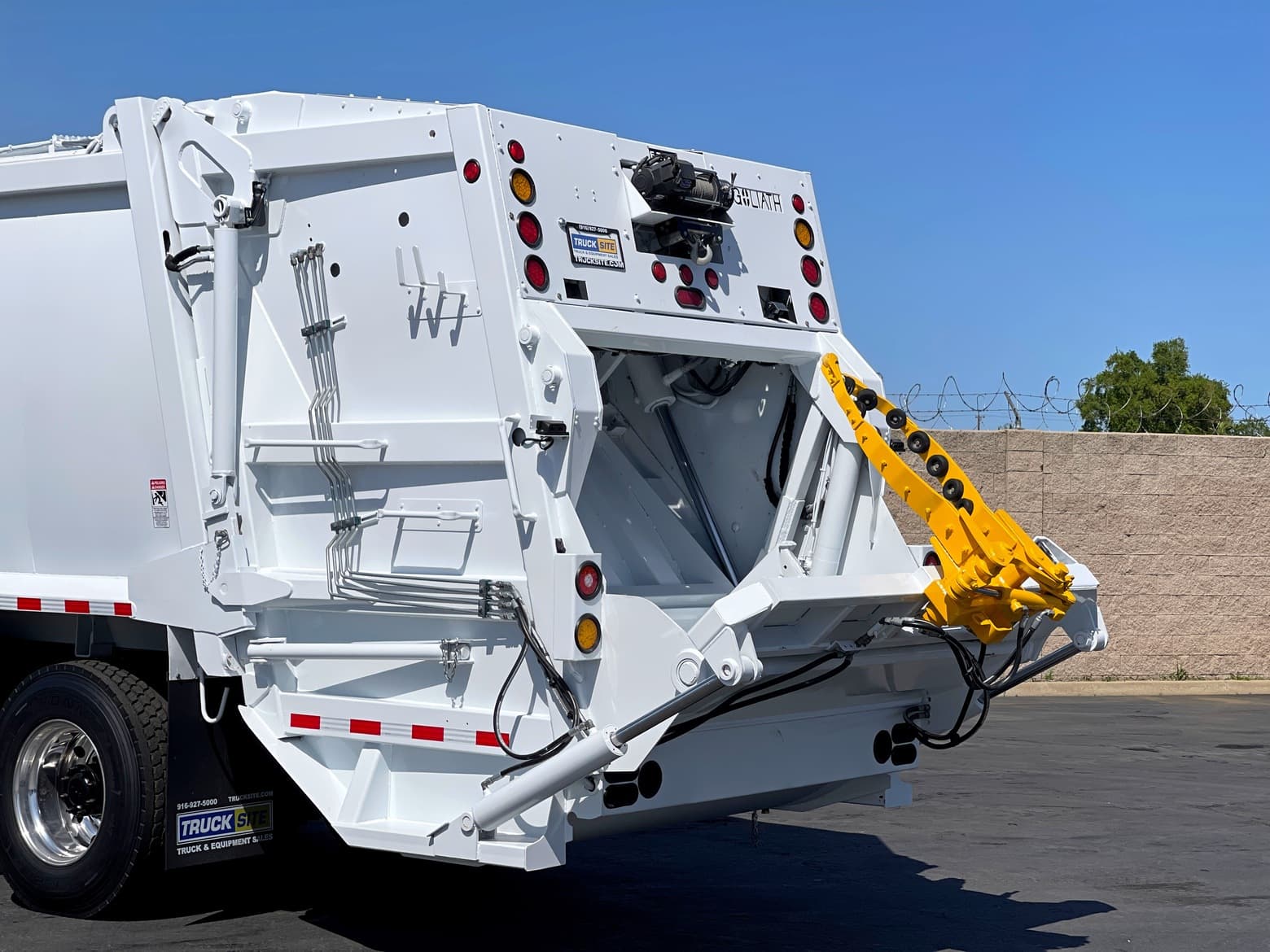2023 Autocar Xpeditor EZ Pack G300 20 YD Rear Load Garbage Truck