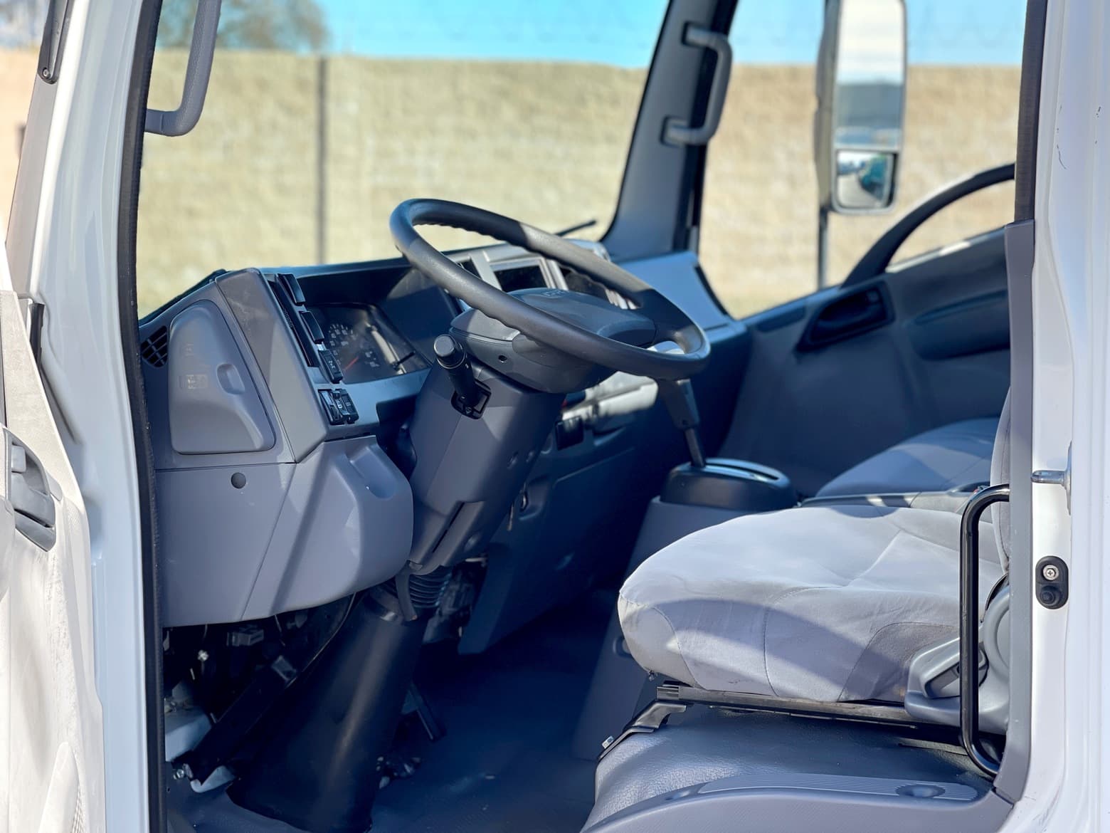 2016 Isuzu NPR CDU Container Delivery