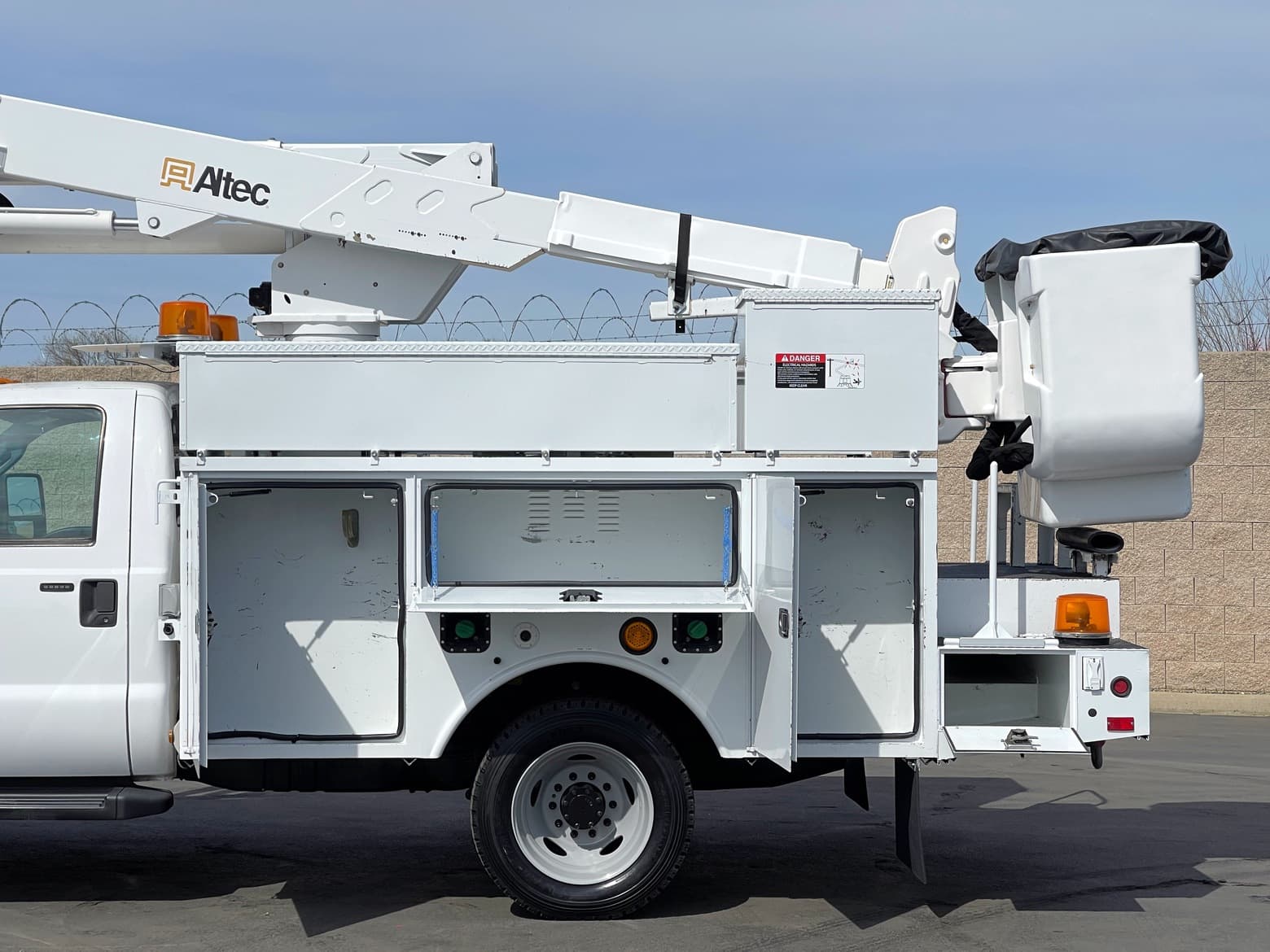 2012 Ford F550 Altec AT37G Articulating Bucket Truck