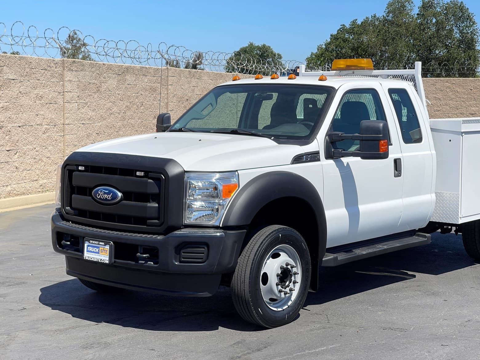 2011 Ford F450 Extended Cab Service Truck with Crane
