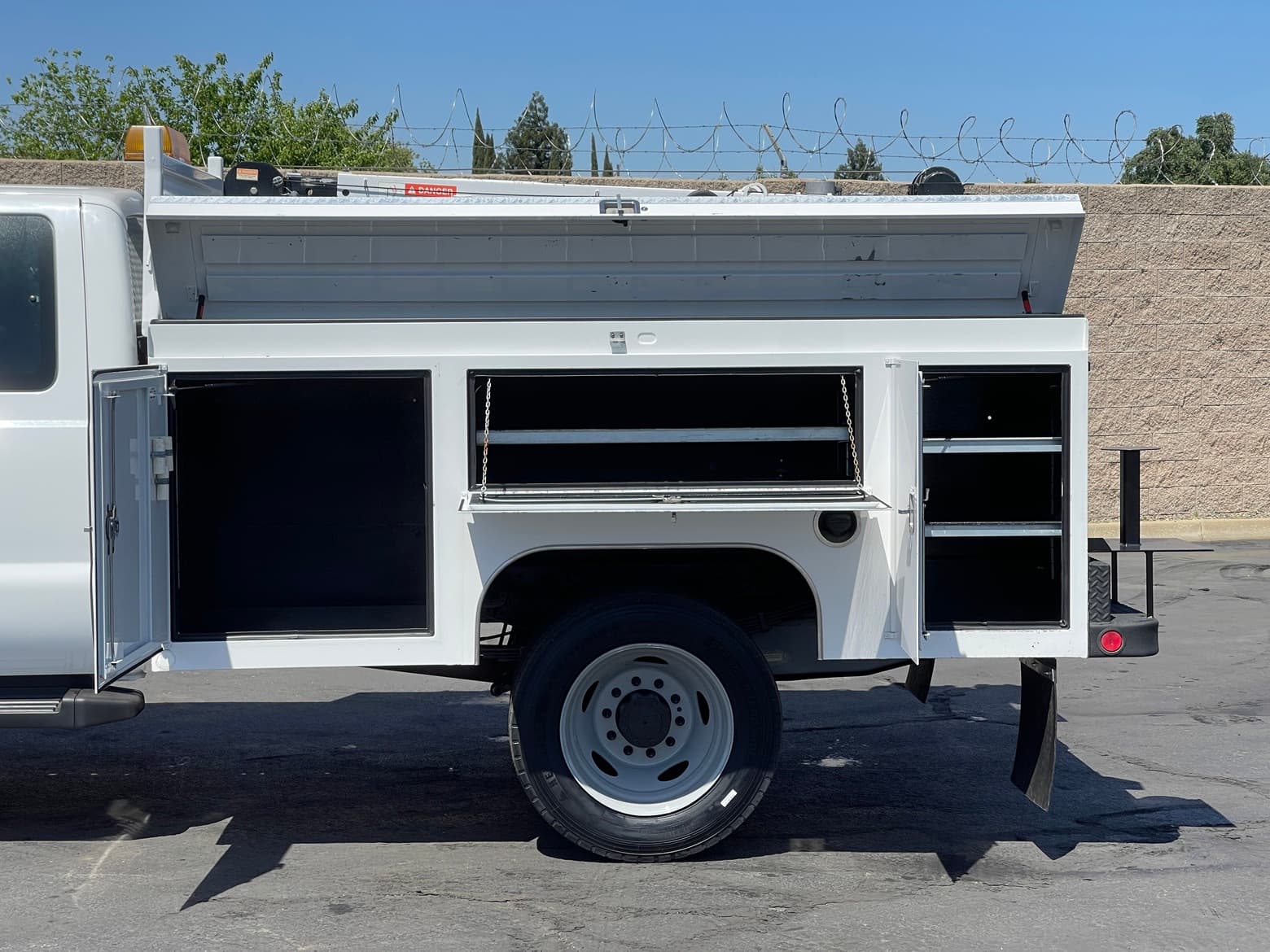 2011 Ford F450 Extended Cab Service Truck with Crane
