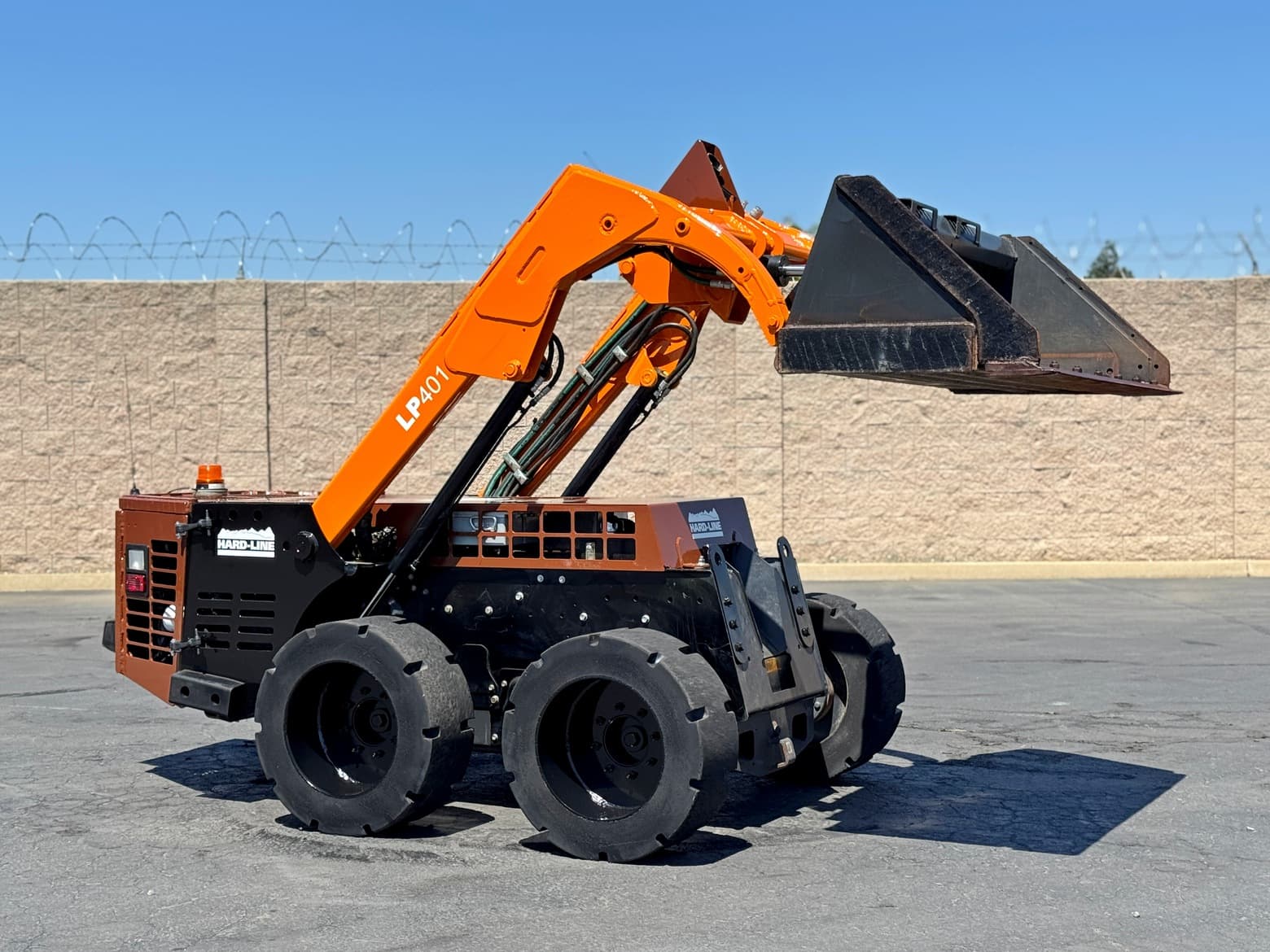 Hard-Line LP401 Low-Profile Loader