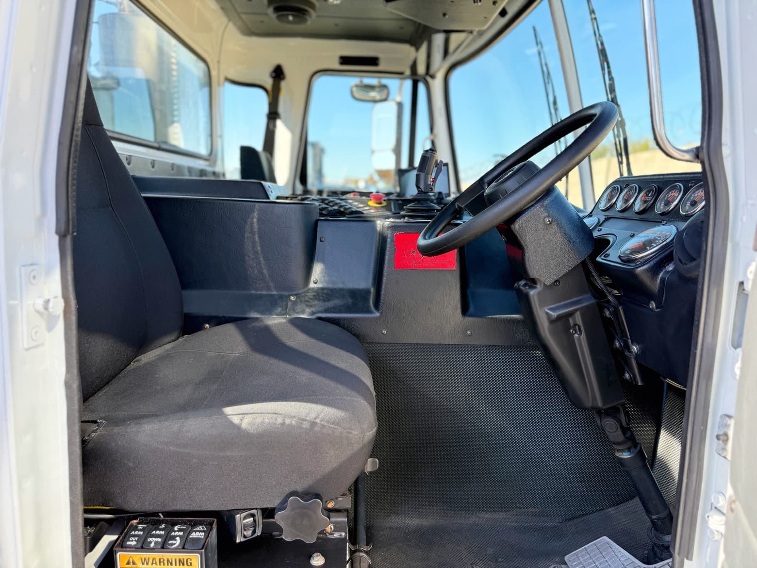 2013 Autocar Xpeditor New Way 29 Yard ASL Garbage Truck