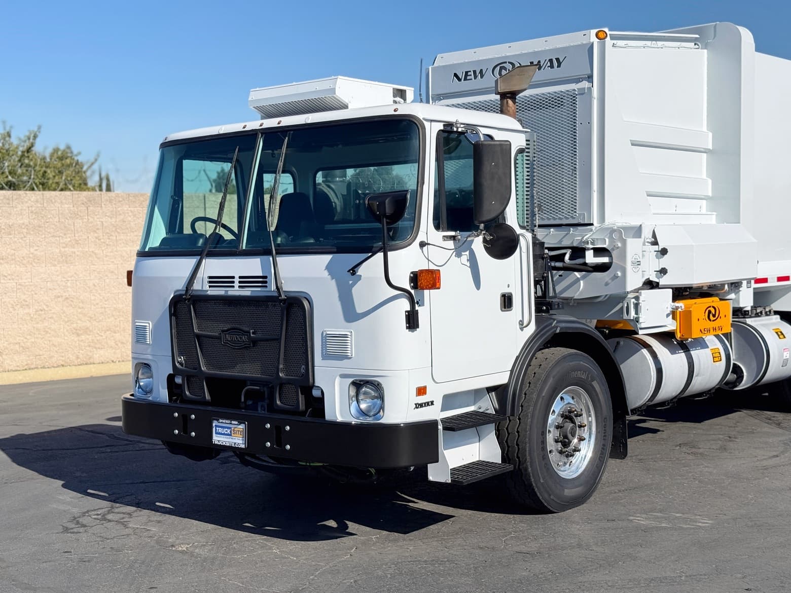 2013 Autocar Xpeditor New Way 29 Yard ASL Garbage Truck