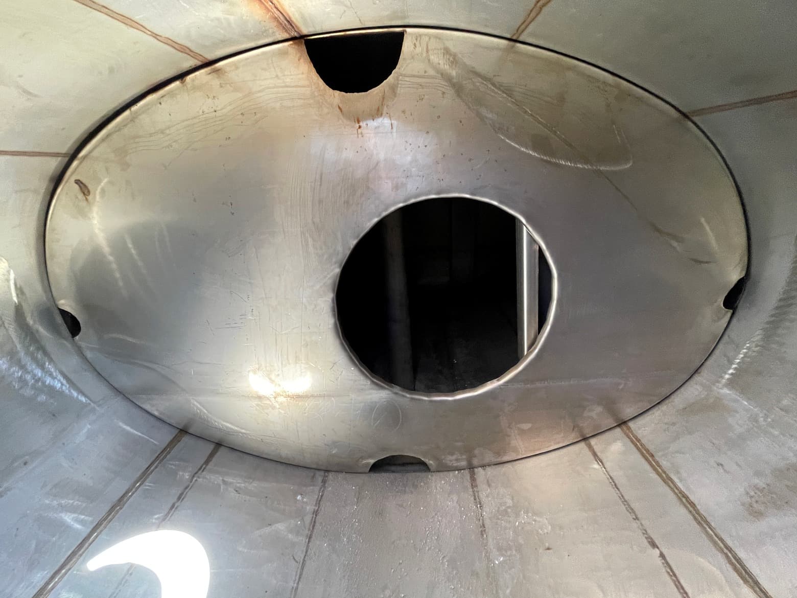 1,200 Gallon Stainless Steel Water Tank