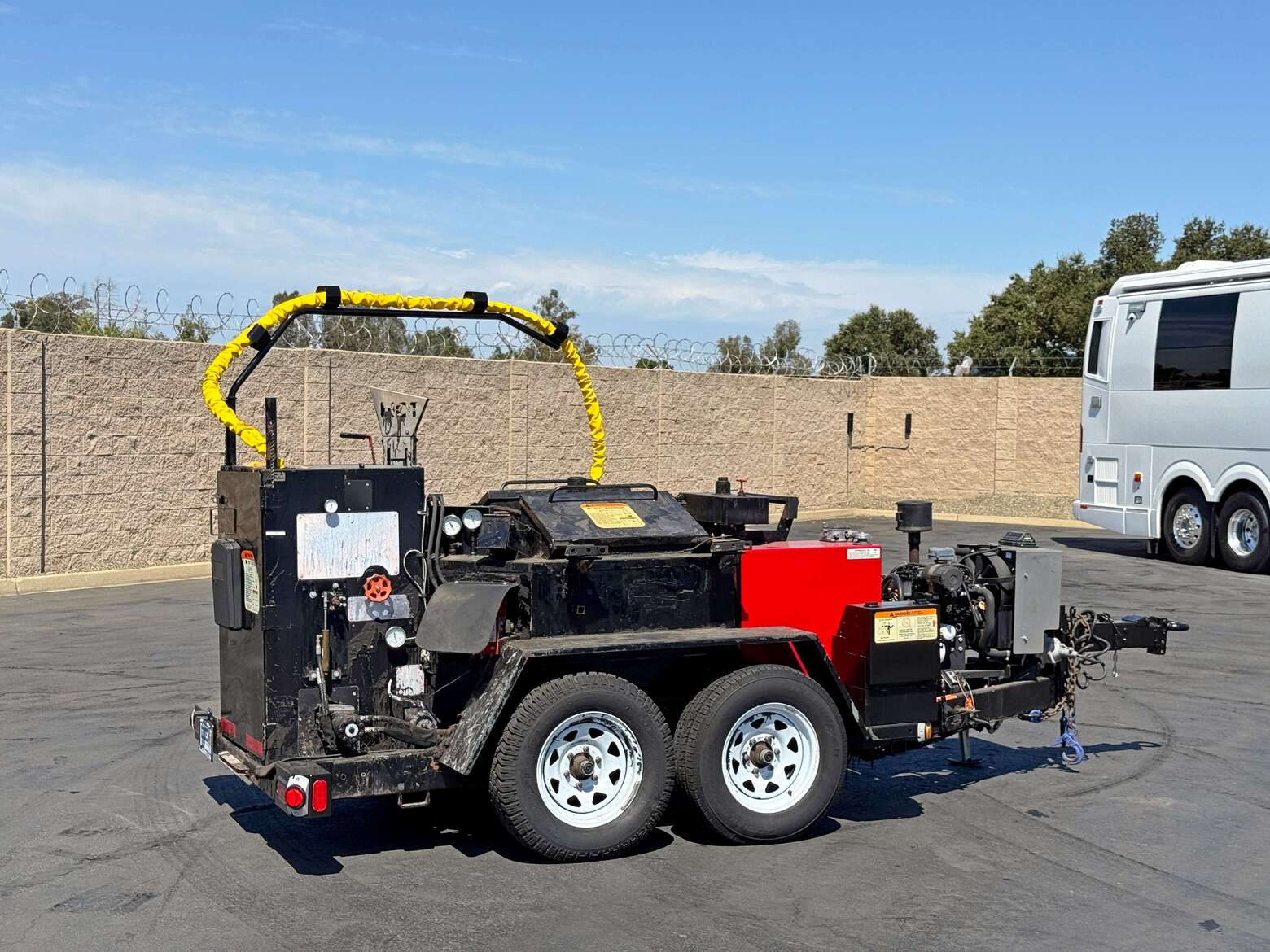 2012 Cimline Magma 230D Crack Sealer