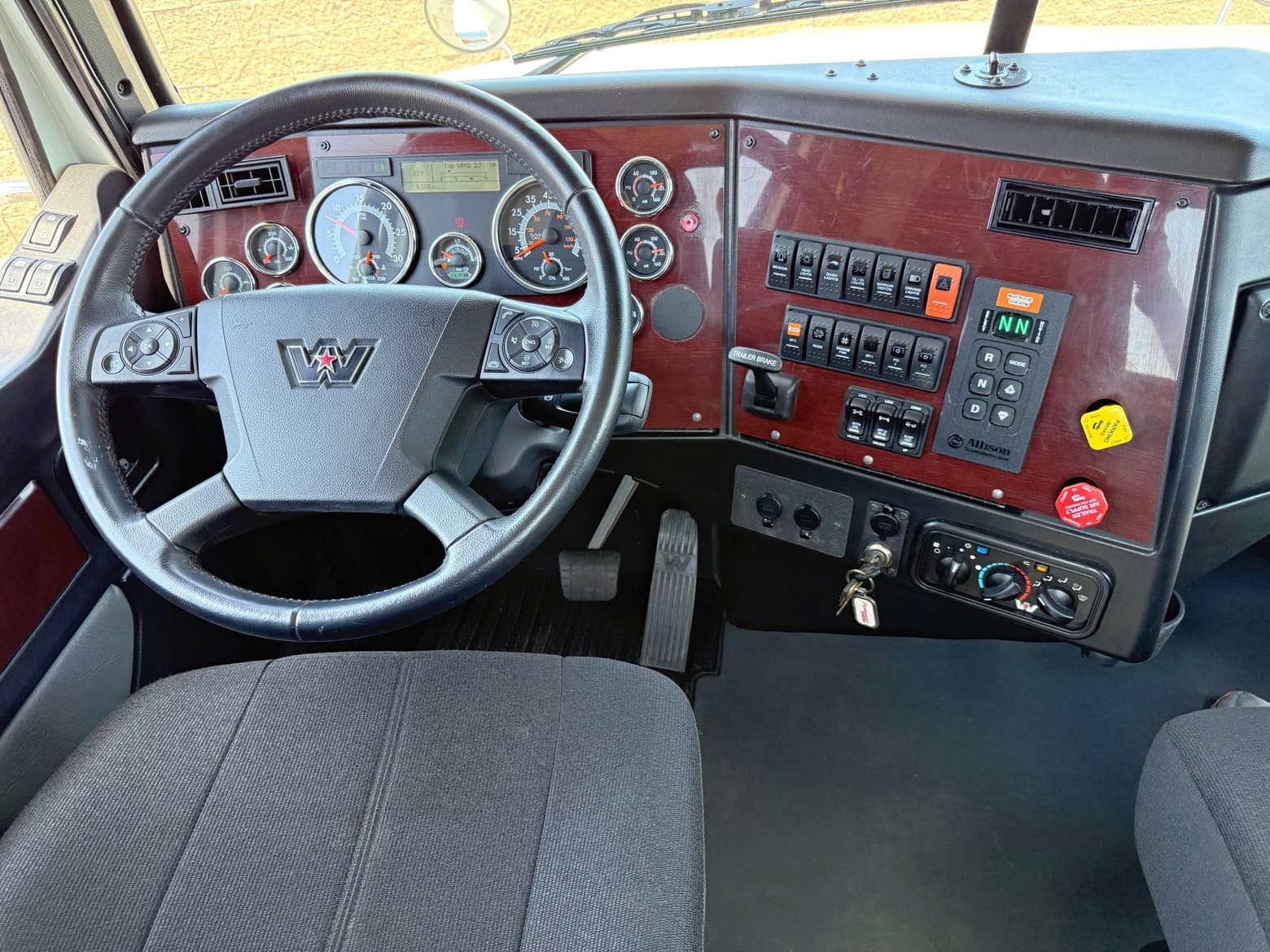 2021 Western Star 4700 Tandem Axle Cab & Chassis