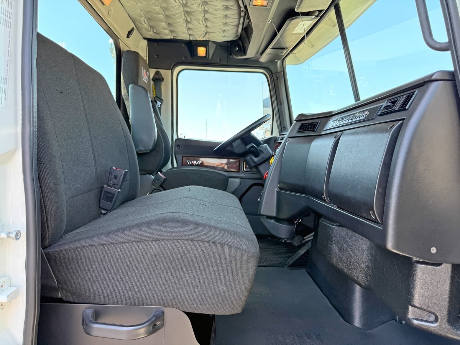 2021 Western Star 4700 Tandem Axle Cab & Chassis