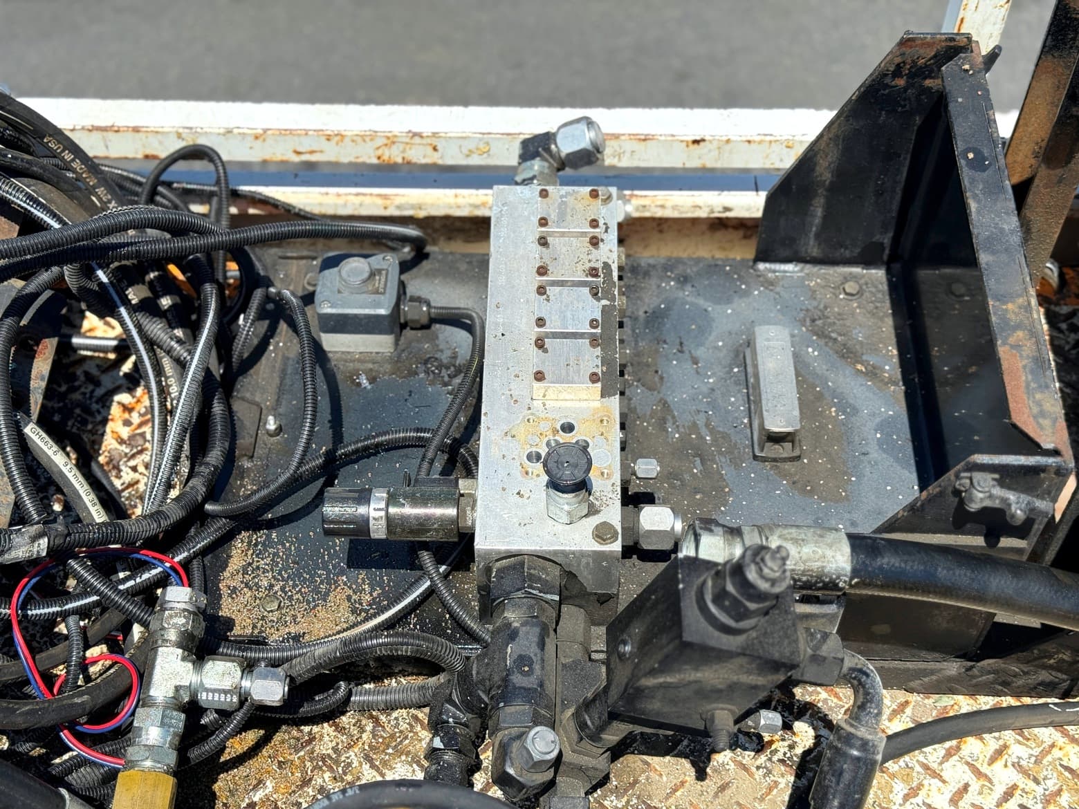 2017 Western Truck Fab 14' Scissor Lift Body