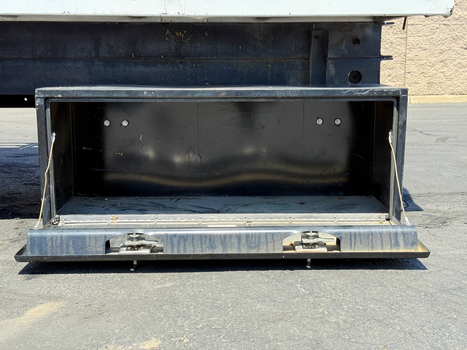 2017 Western Truck Fab 14' Scissor Lift Body