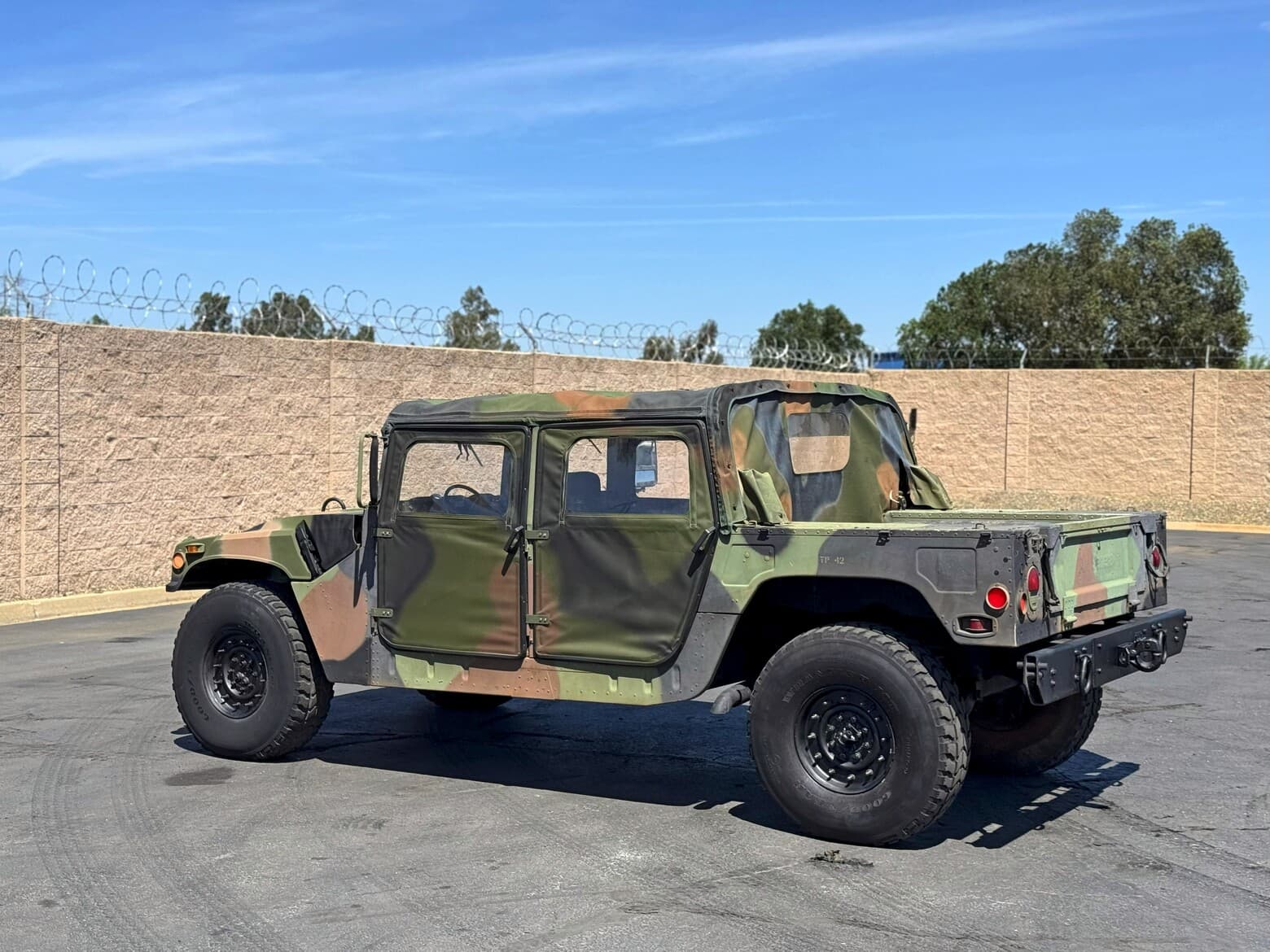 2007 AM General M1097R1 HMMWV Hummer H1