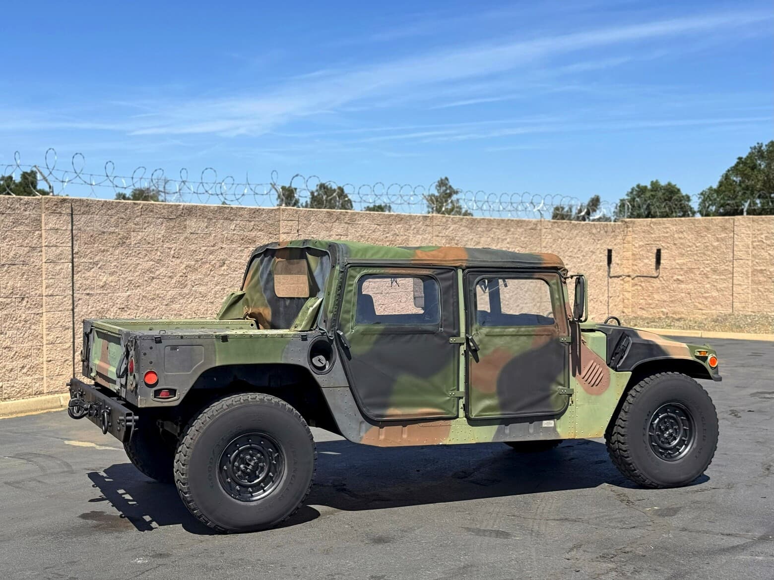 2007 AM General M1097R1 HMMWV Hummer H1