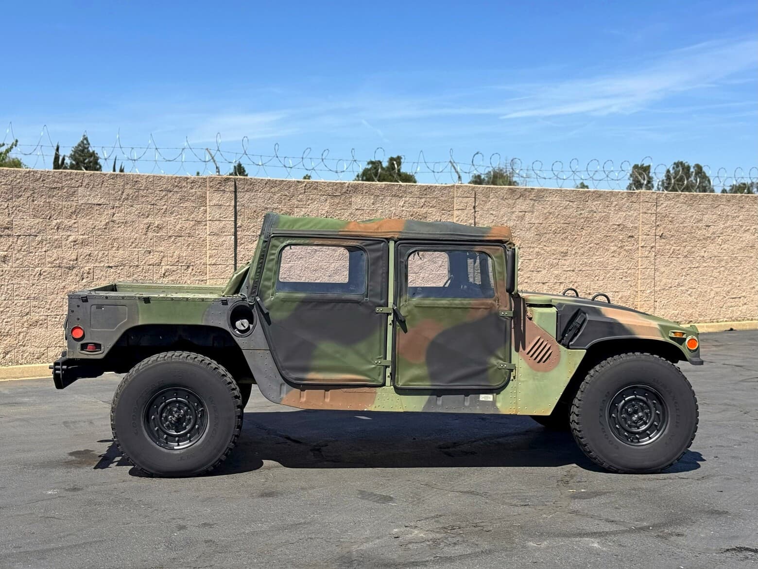 2007 AM General M1097R1 HMMWV Hummer H1
