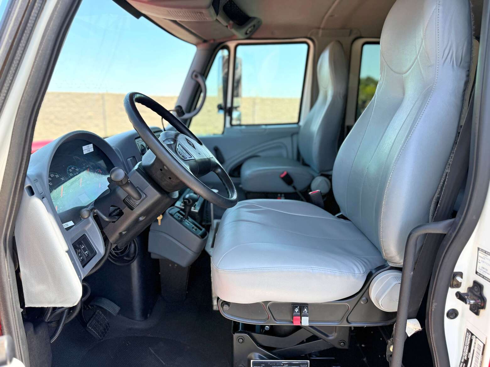 2004 International 7400 Rosenbauer Type 2 Fire Pumper