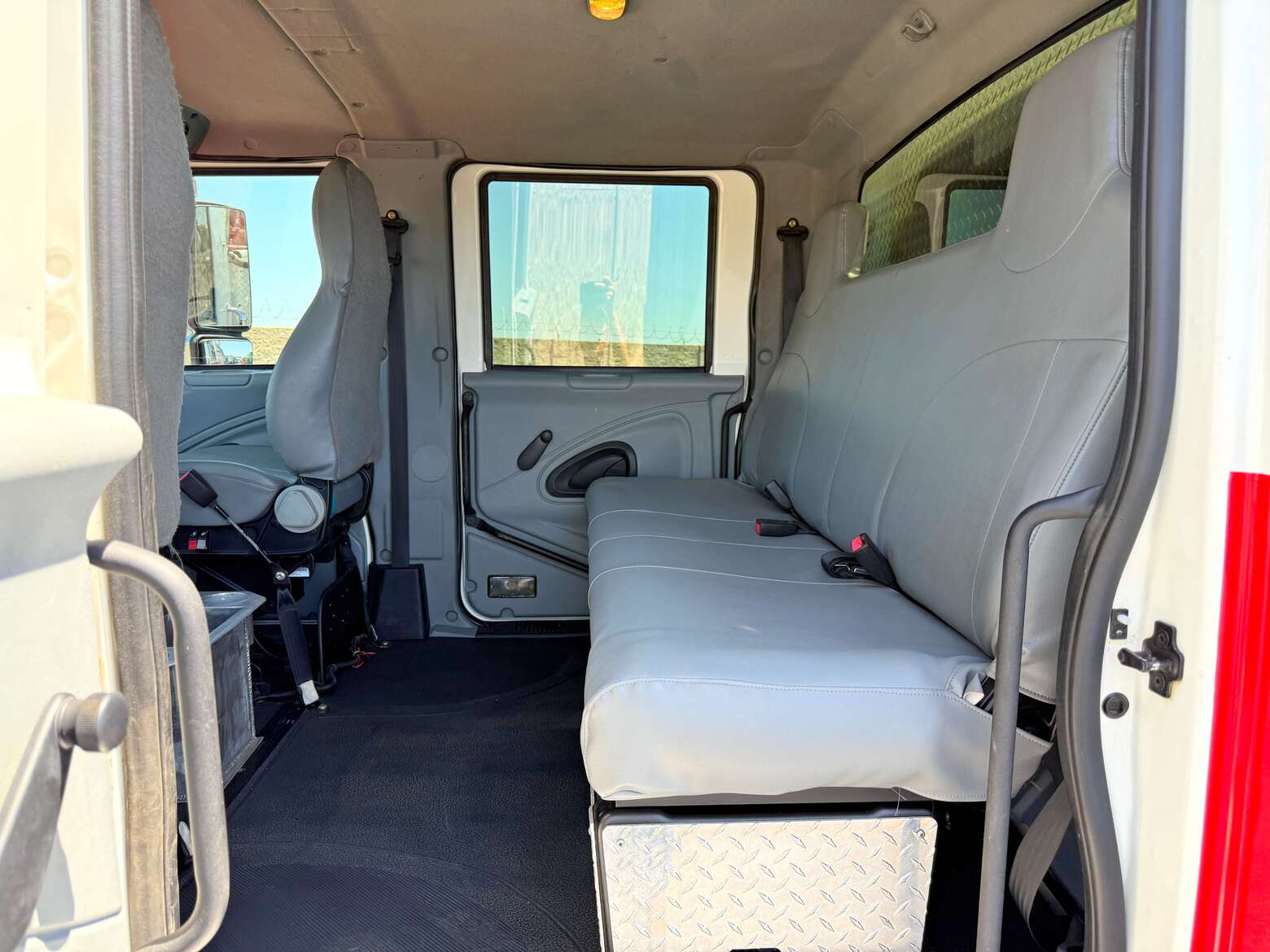 2004 International 7400 Rosenbauer Type 2 Fire Pumper