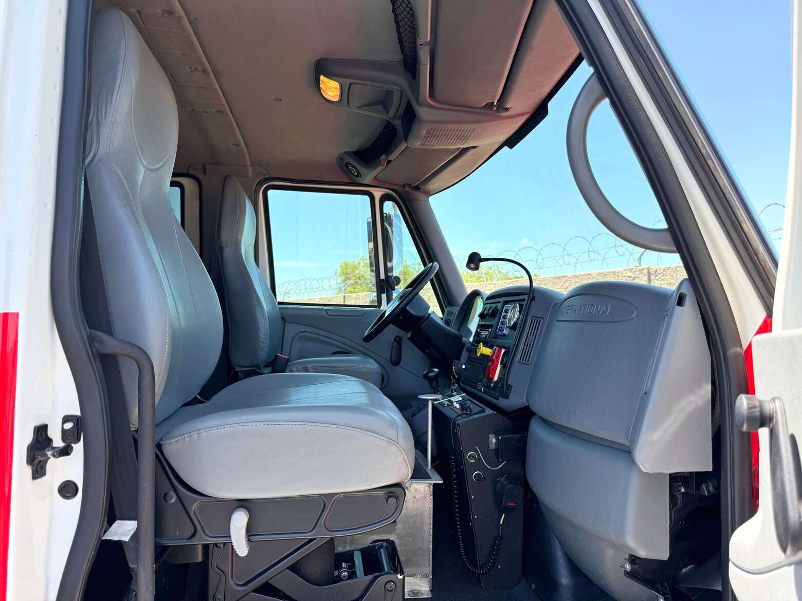 2004 International 7400 Rosenbauer Type 2 Fire Pumper