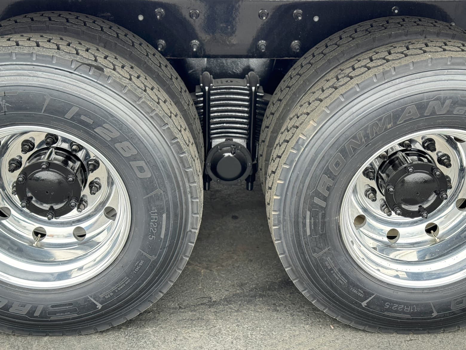 2019 Mack MRU Labrie 40 Yard Front Load Garbage Truck