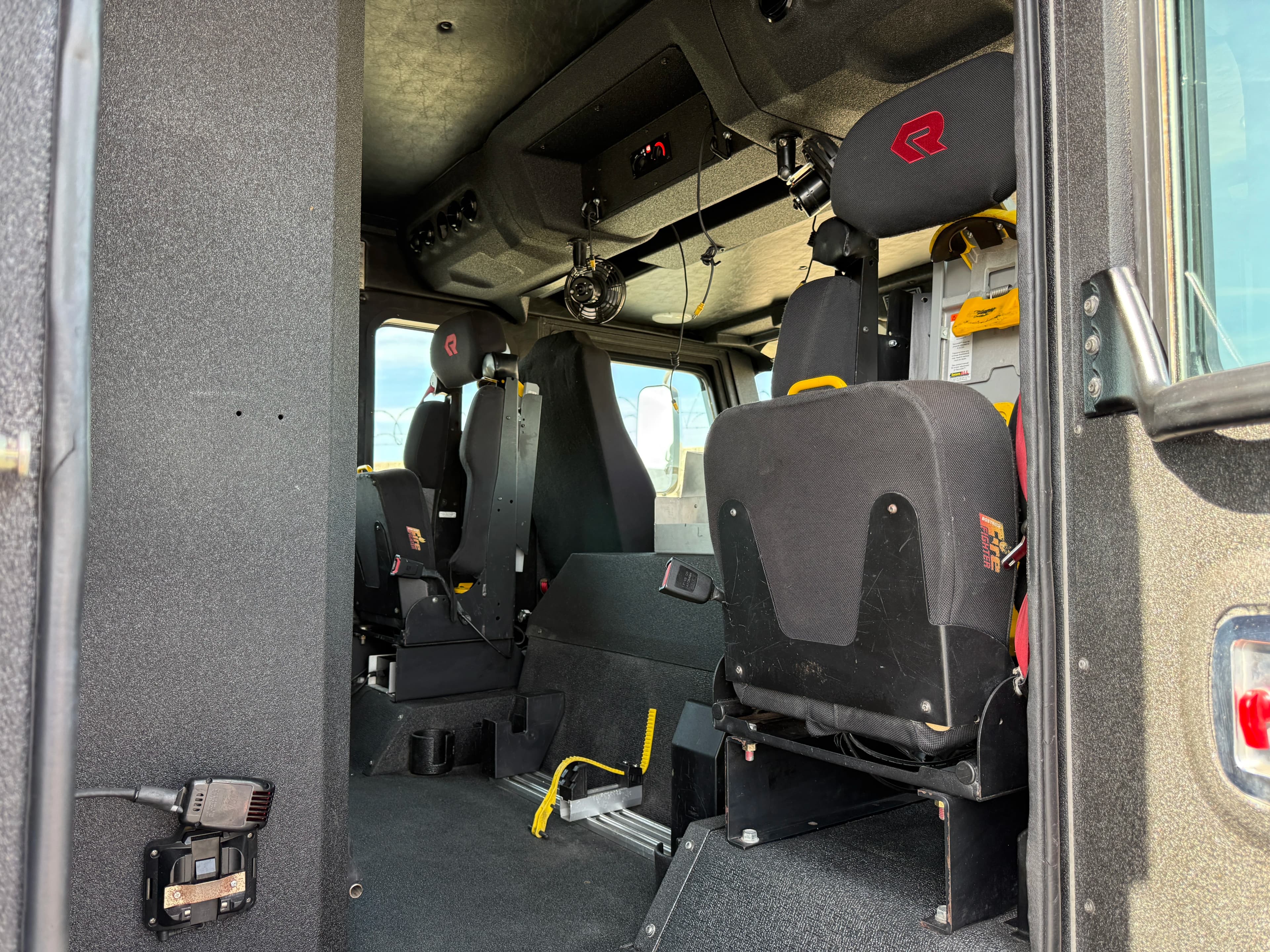 2017 Rosenbauer Crew Cab Fire Pumper Fire Truck