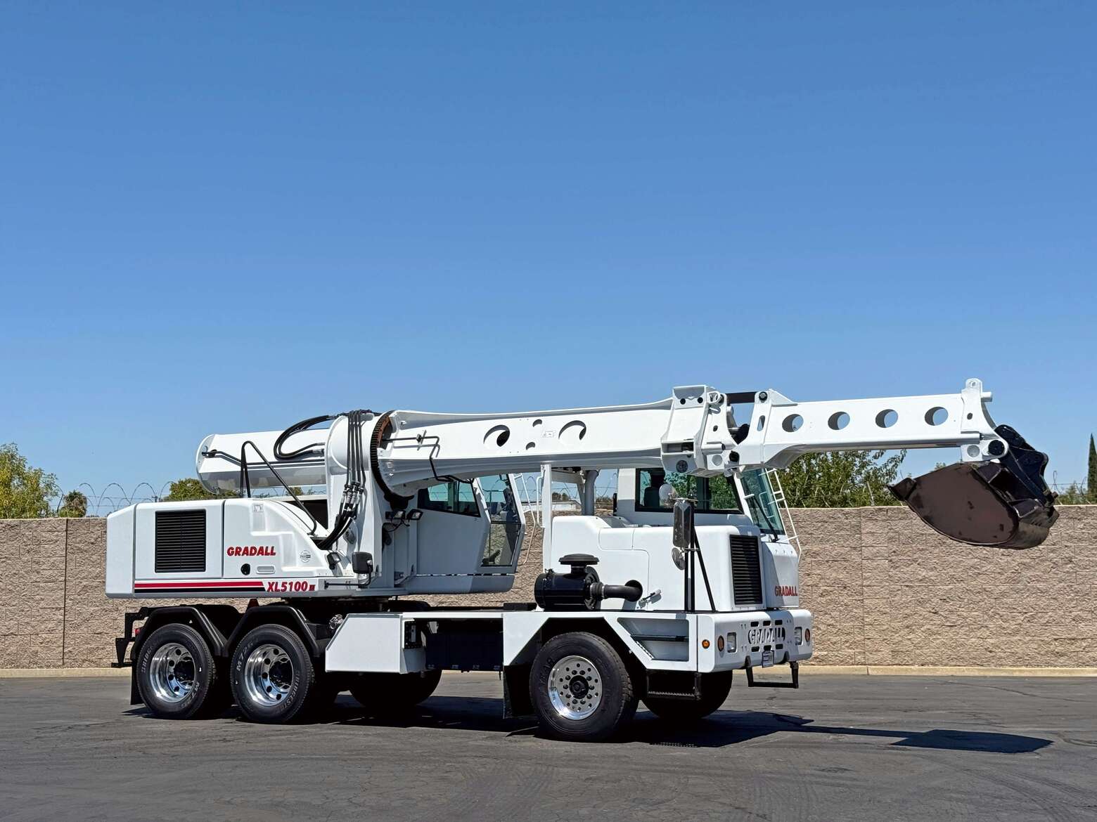 2008 Gradall XL5100 III Highway Speed Hydraulic Wheeled Excavator