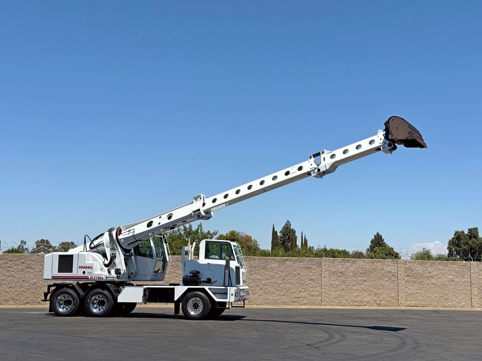 2008 Gradall XL5100 III Highway Speed Hydraulic Wheeled Excavator