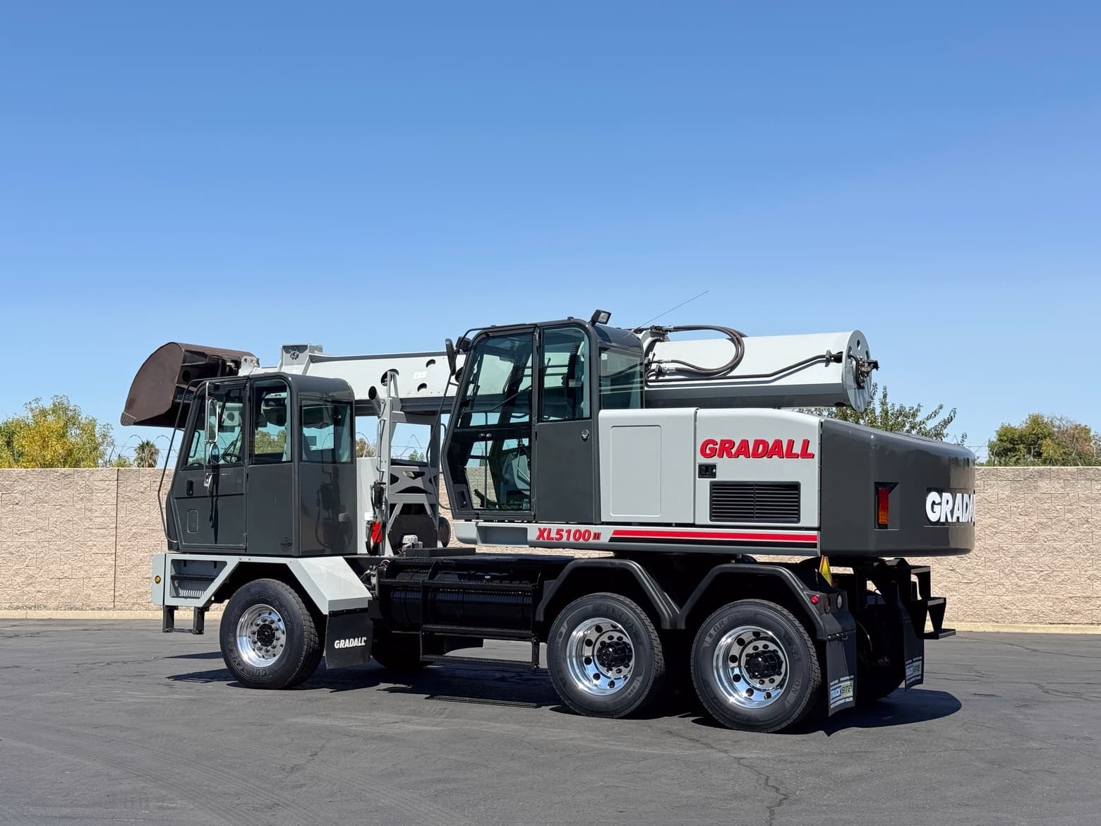 2008 Gradall XL5100 6x6 Highway Speed Hydraulic Wheeled Excavator