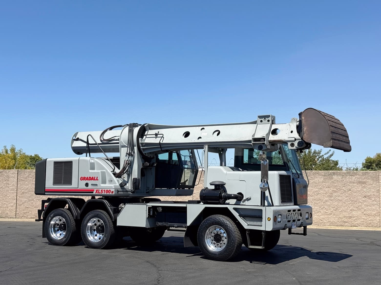 2008 Gradall XL5100 6x6 Highway Speed Hydraulic Wheeled Excavator