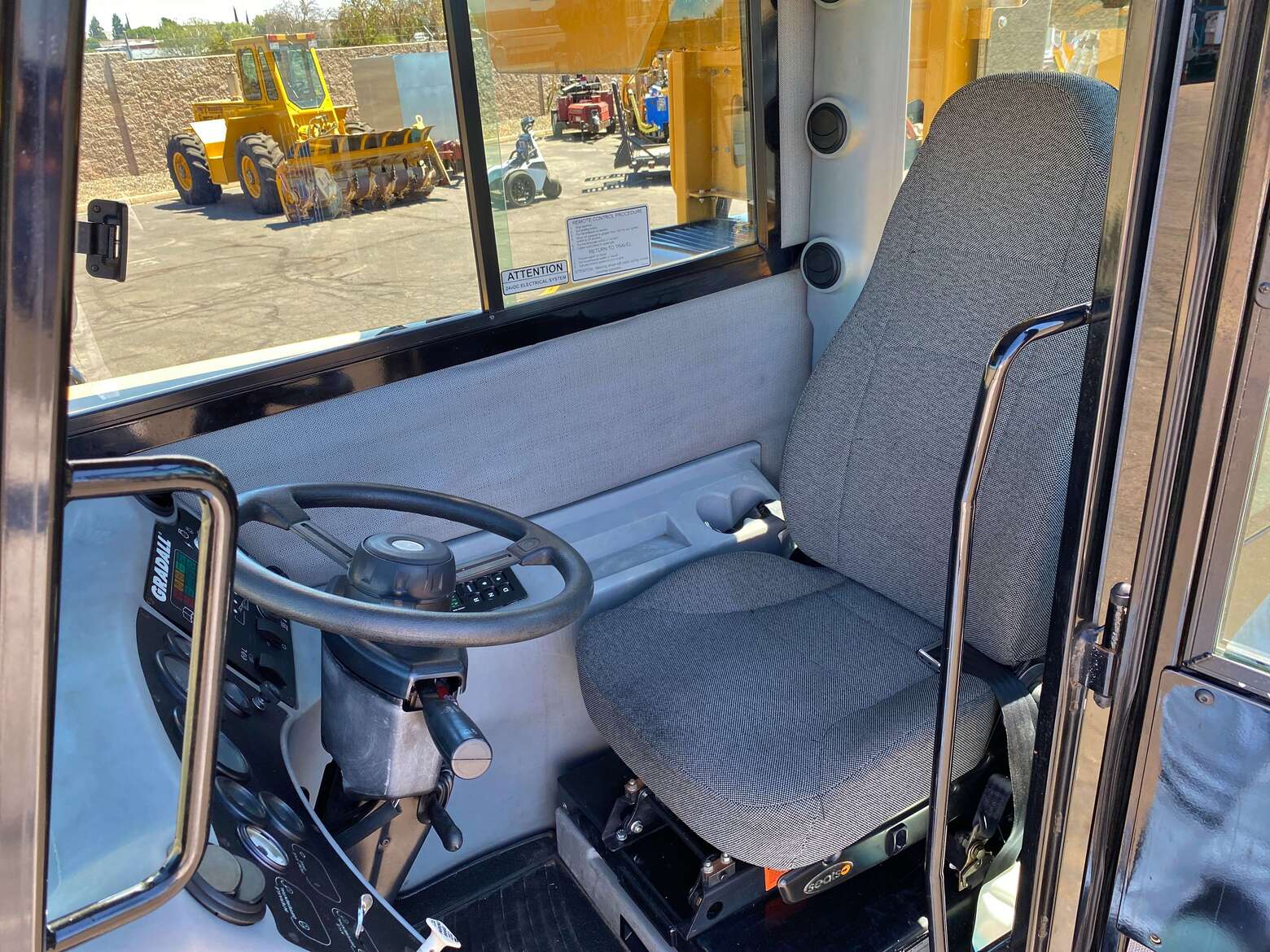 2015 Gradall XL3100 Highway Speed Wheeled Excavator