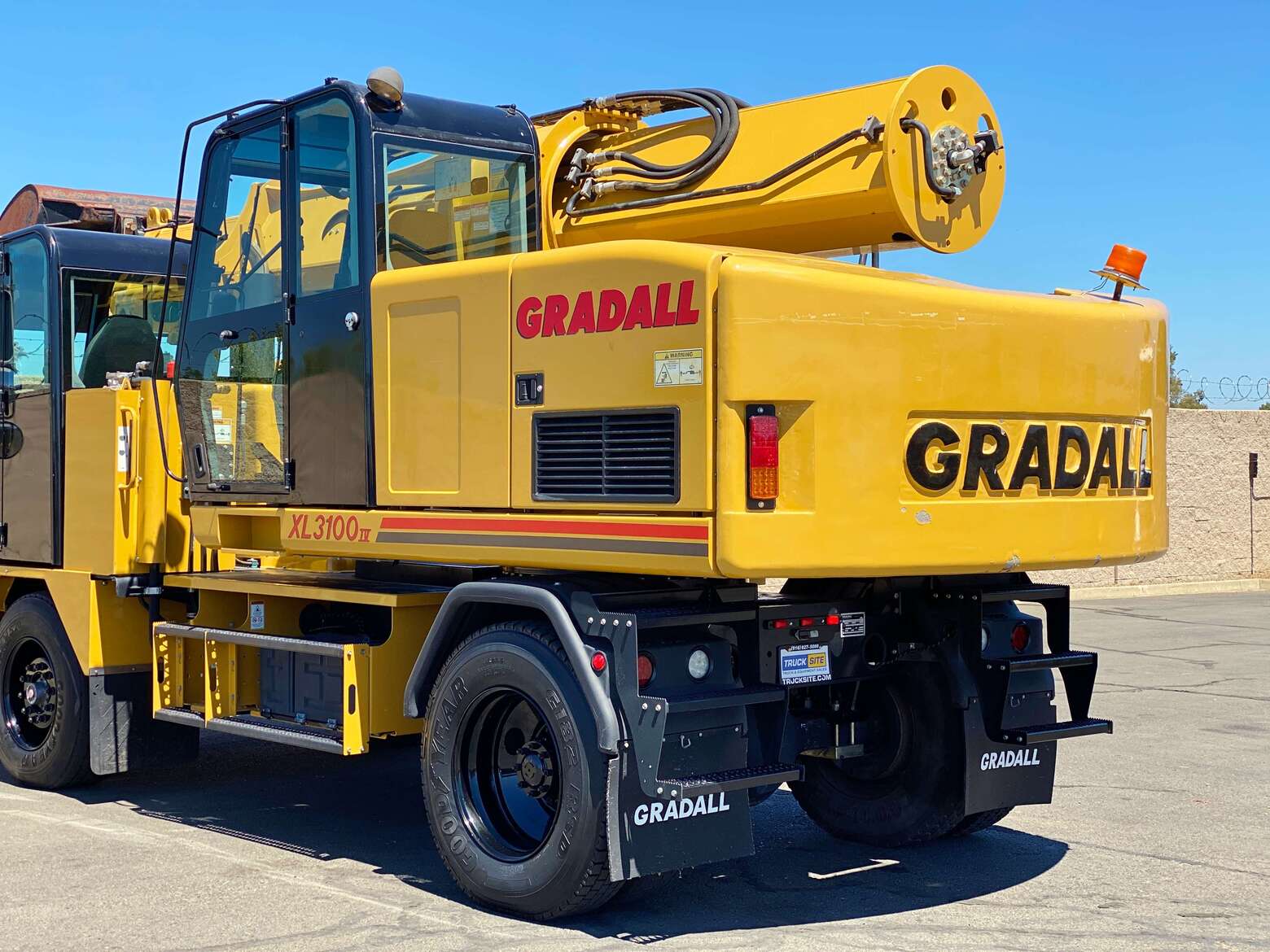2015 Gradall XL3100 Highway Speed Wheeled Excavator