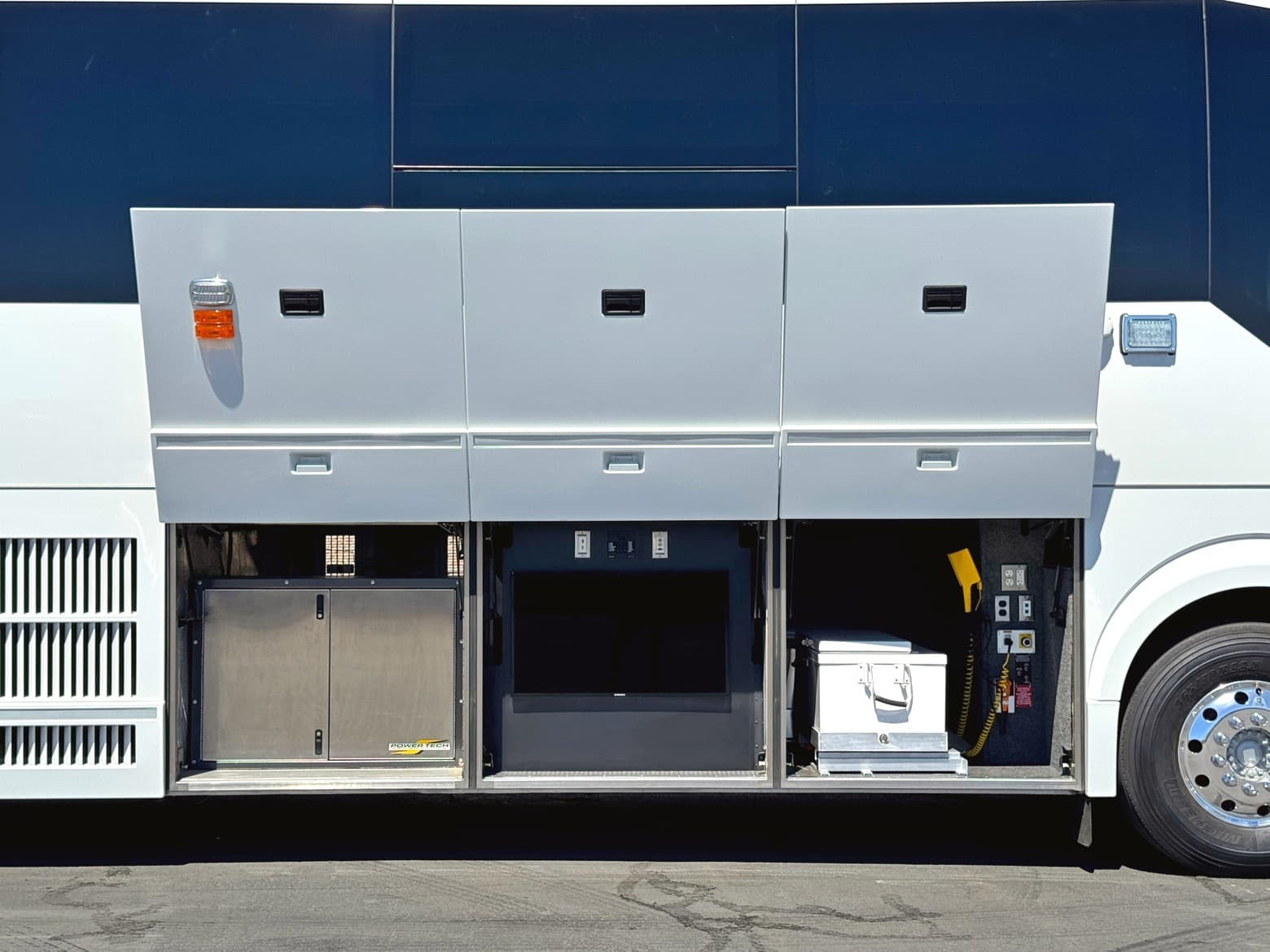 2012 Prevost H3-45 VIP Mobile Command Center