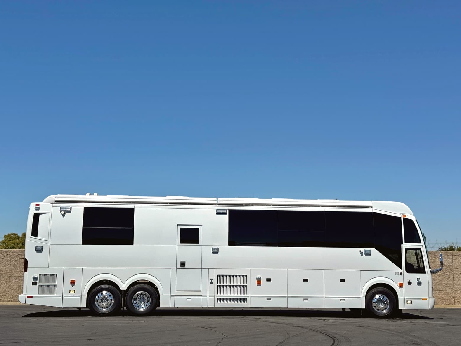 2012 Prevost H3-45 VIP Mobile Command Center