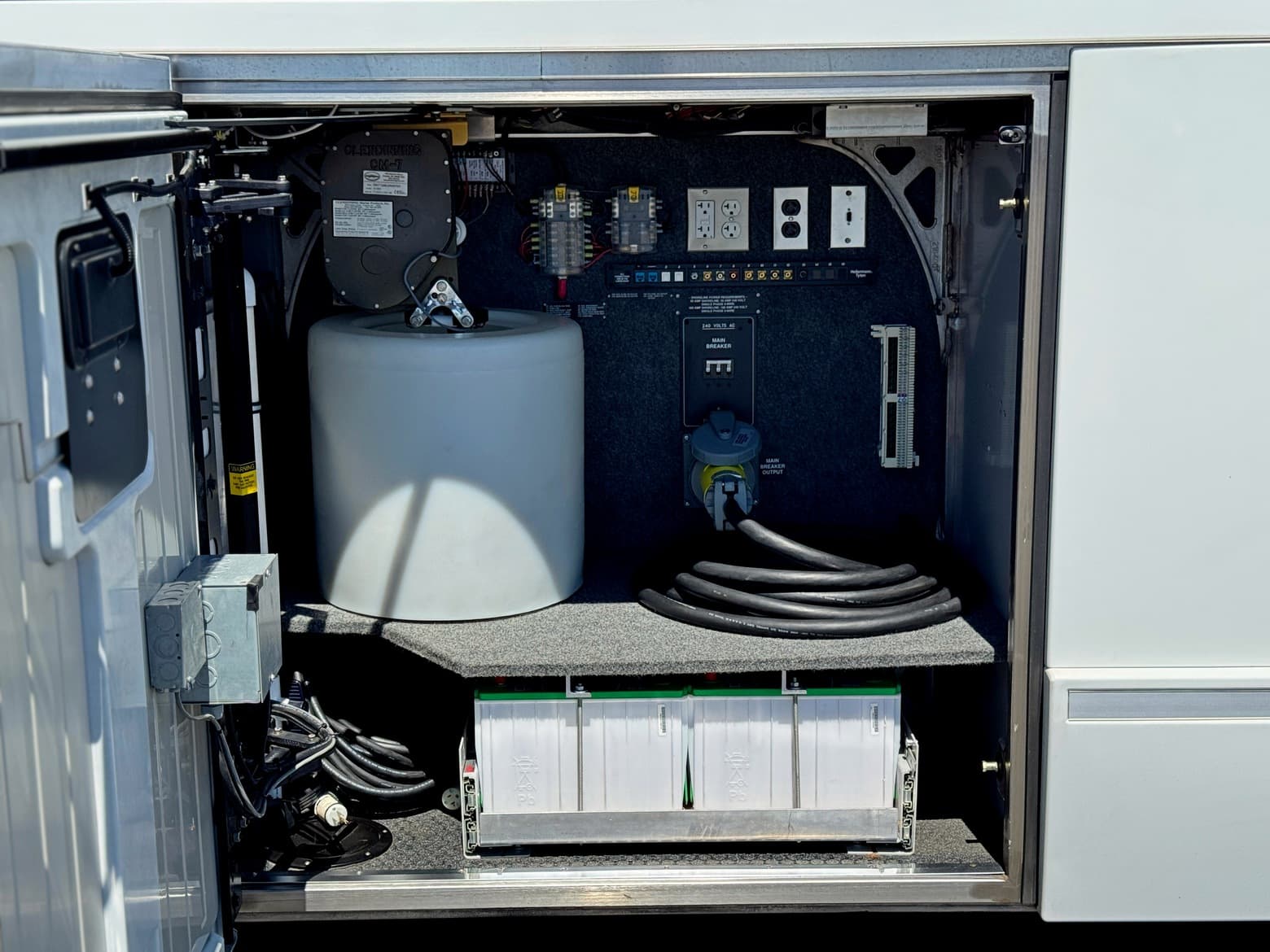 2012 Prevost H3-45 VIP Mobile Command Center