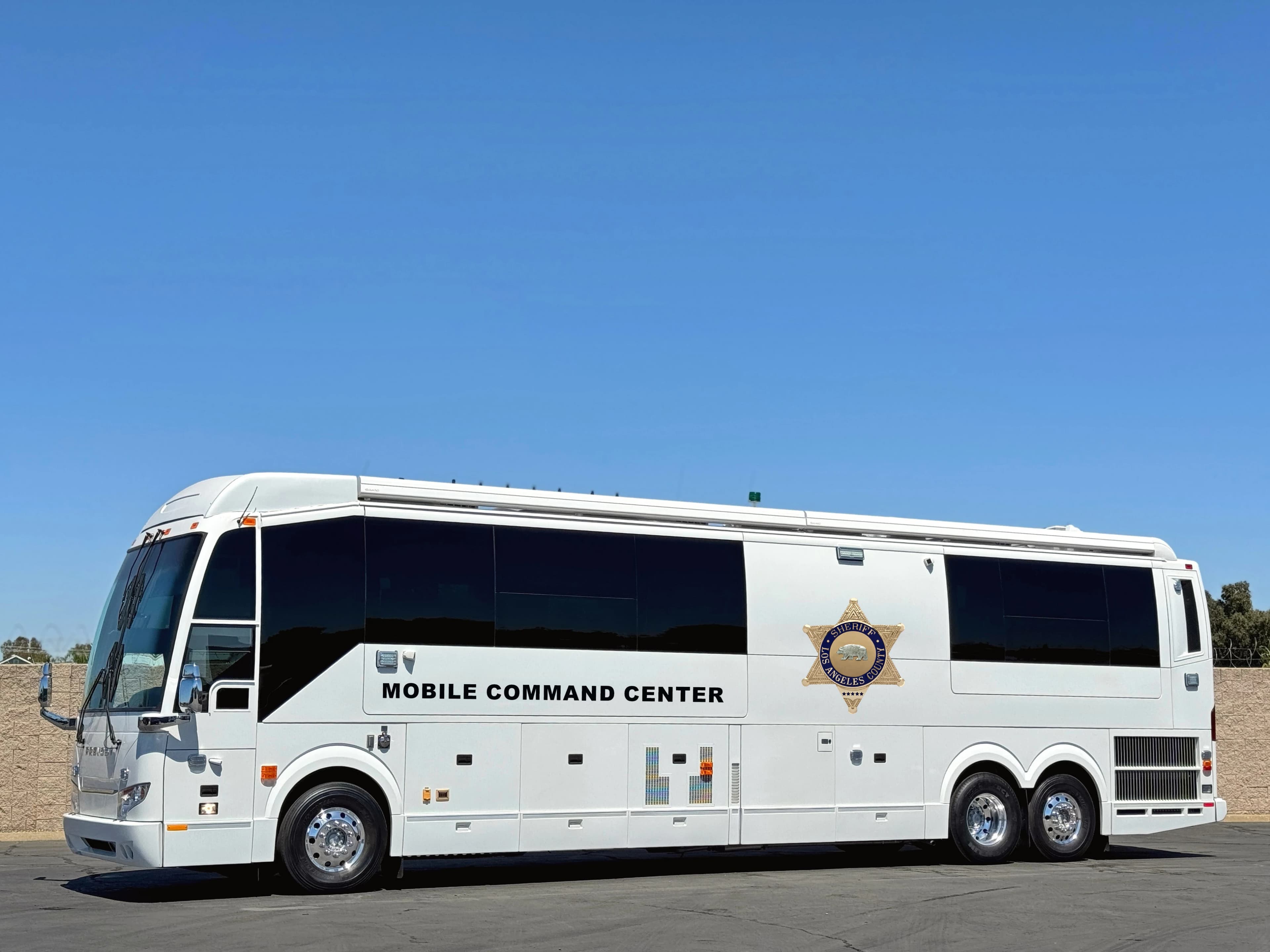 2012 Prevost H3-45 VIP Mobile Command Center