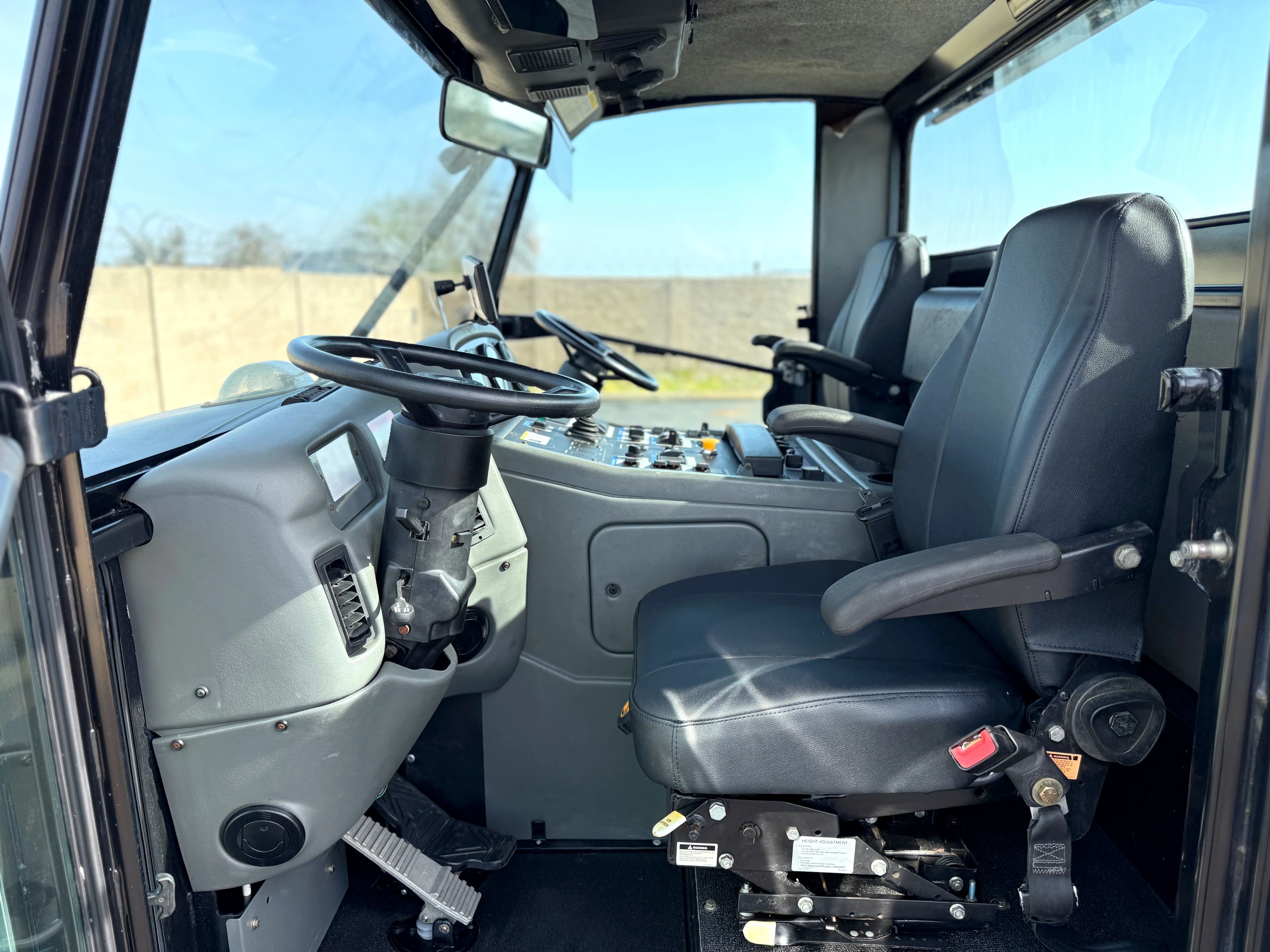 2017 Elgin Pelican NP Broom Sweeper