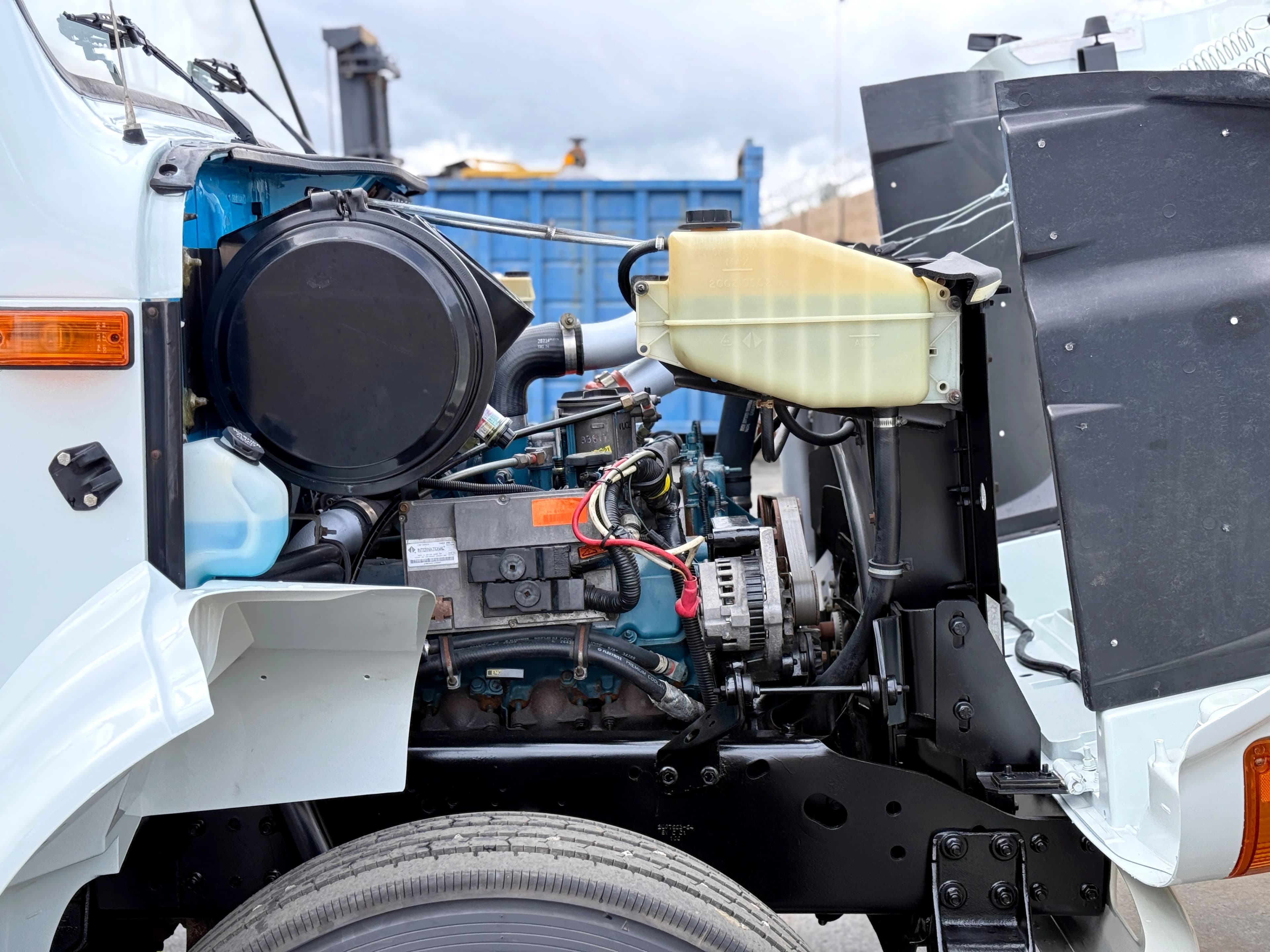 1999 International Effer 170/5S Knuckle Boom Crane Truck