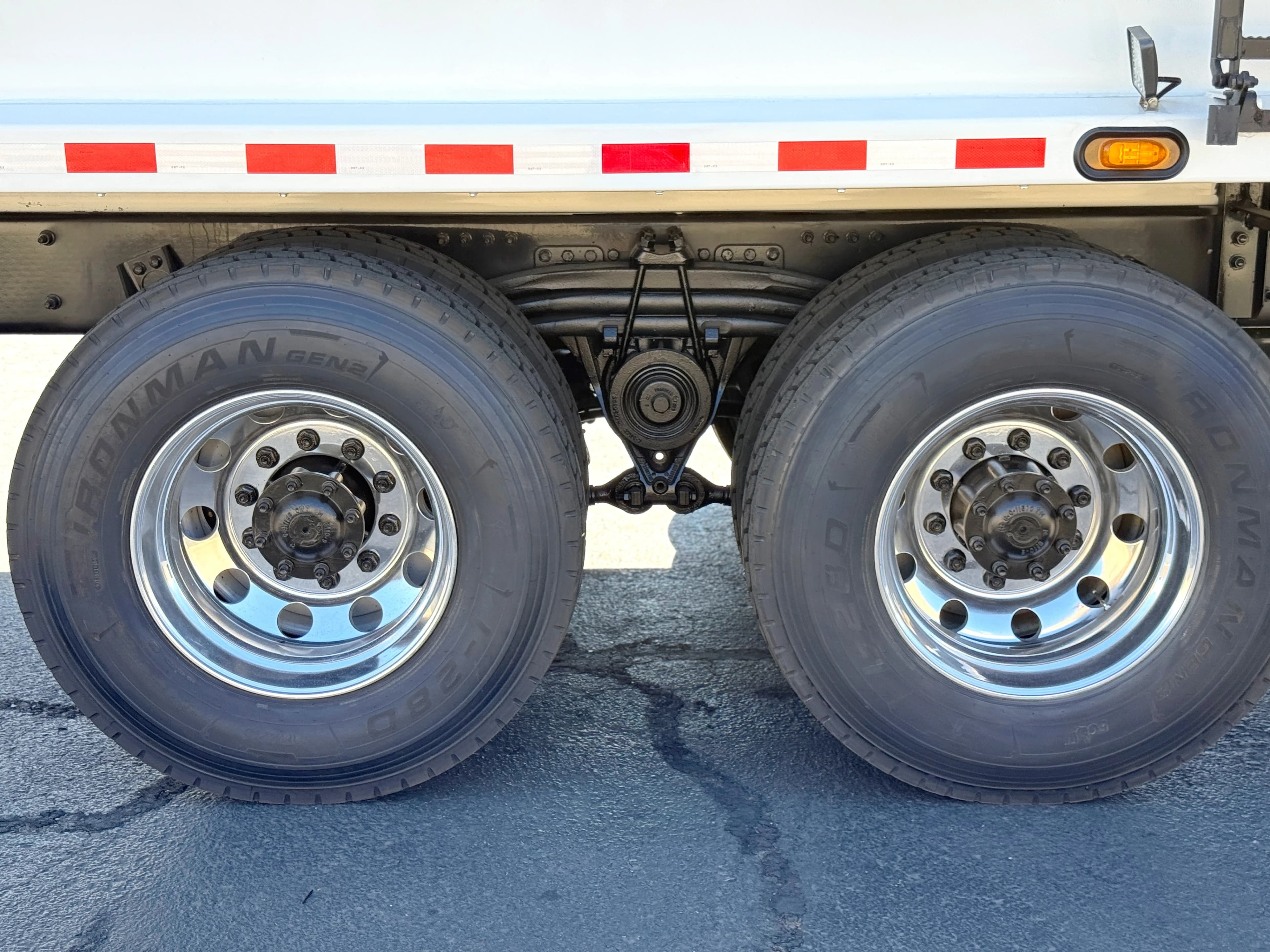 2016 Mack LEU613 New Way Mammoth 40 YD Front Loader