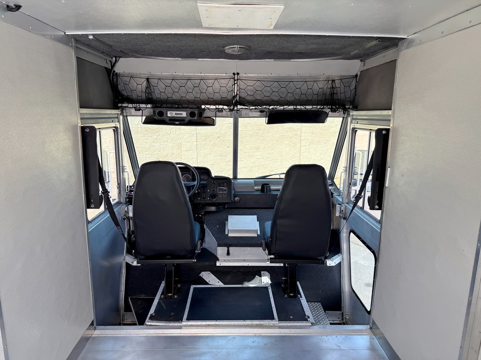 2014 Freightliner MT45 16' Step Van