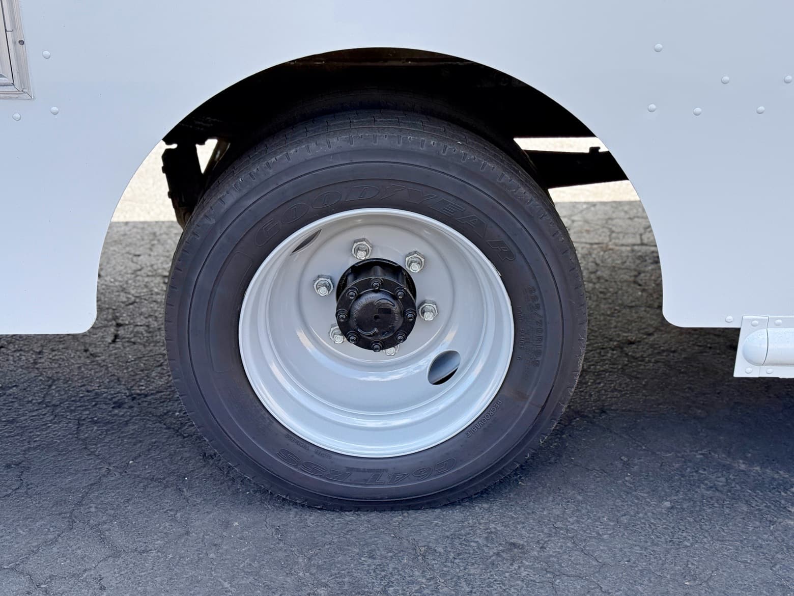 2014 Freightliner MT45 16' Step Van