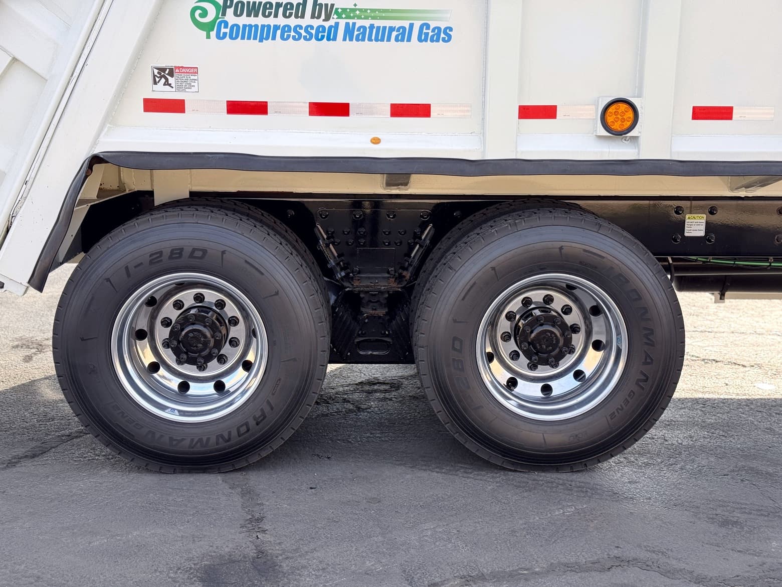 2018 CCC CNG 25 YD Pak-Mor Rear Loader Garbage Truck