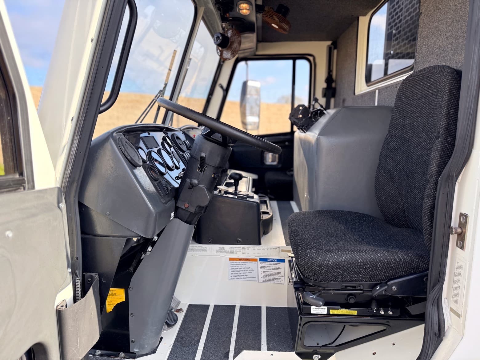 2018 CCC CNG 25 YD Pak-Mor Rear Loader Garbage Truck