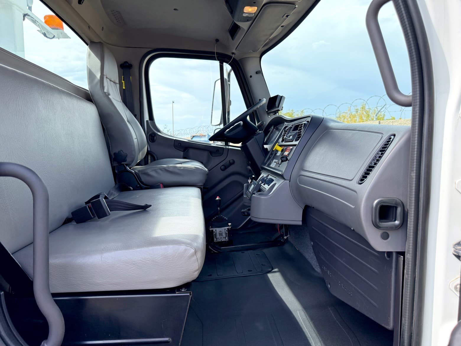 2016 Freightliner 4x4 Terex Hi-Ranger HRX55 Overcenter Bucket Truck