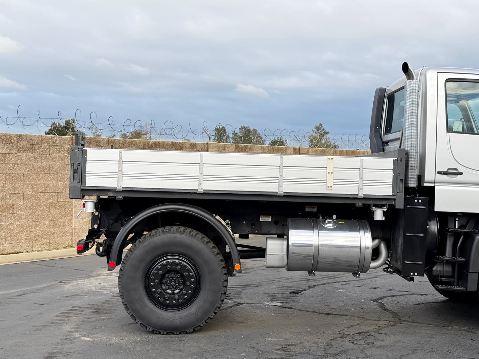 2002 Mercedes-Benz Unimog U500