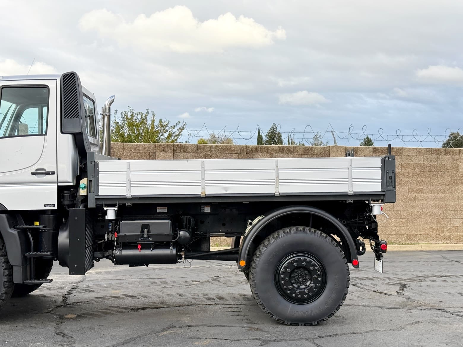 2002 Mercedes-Benz Unimog U500