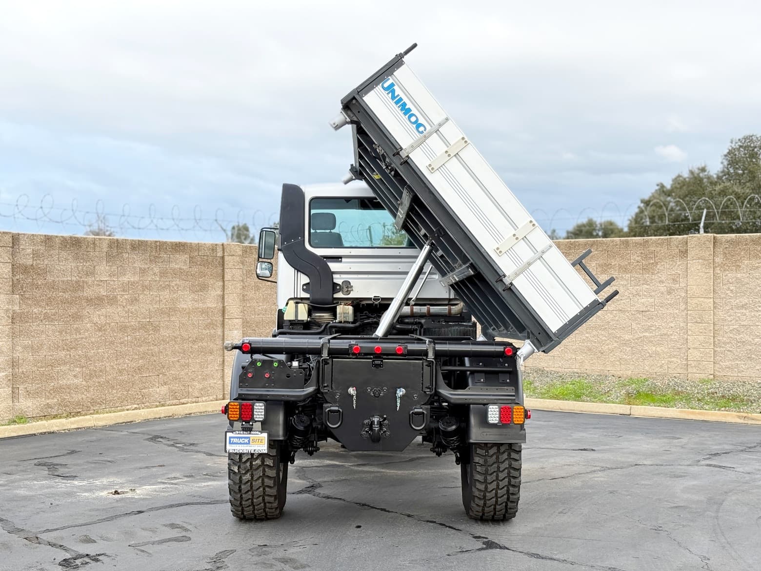 2002 Mercedes-Benz Unimog U500