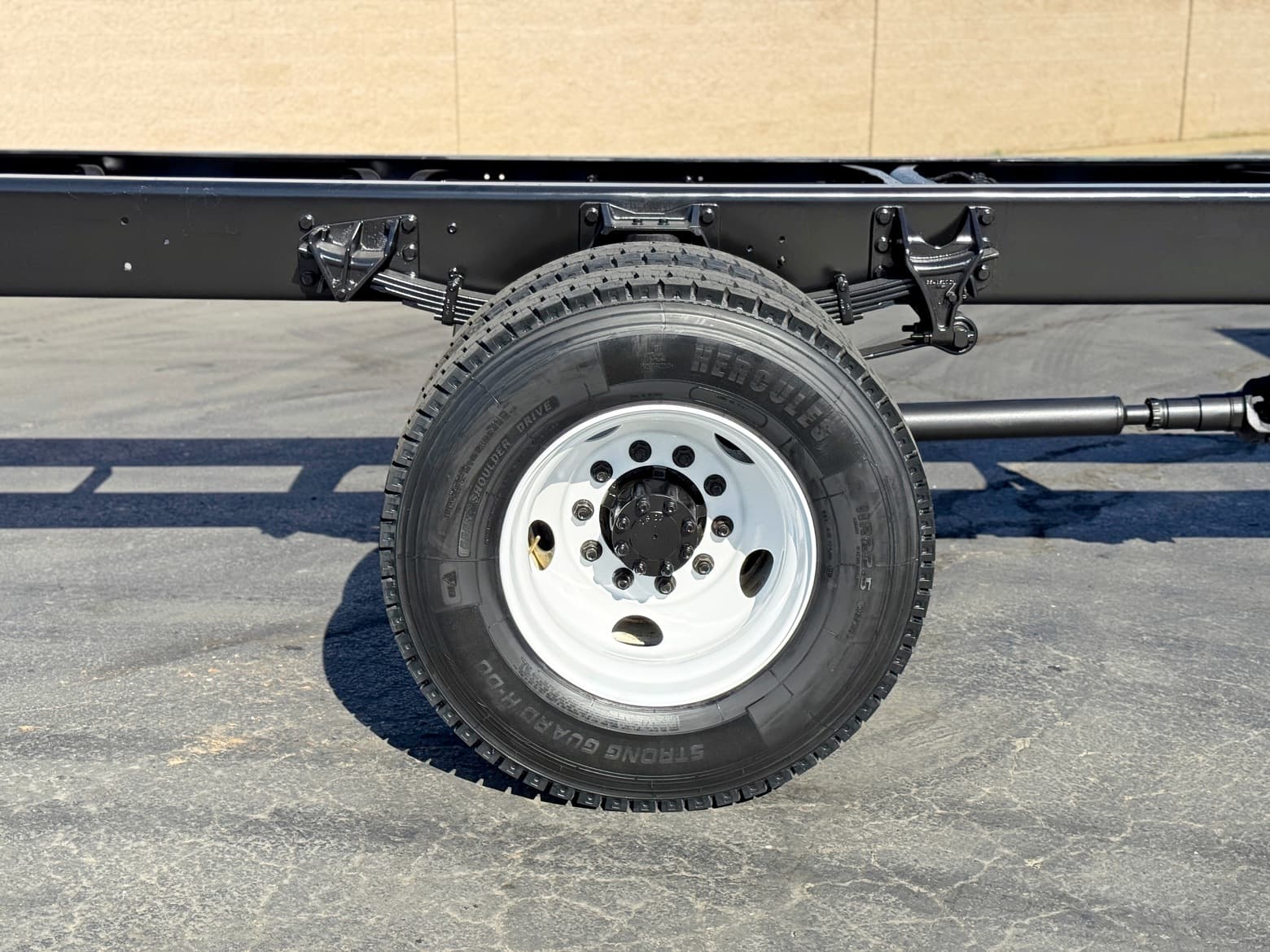 2007 Ford F750 Super Duty 4x4 Crew Cab Single Axle Cab & Chassis