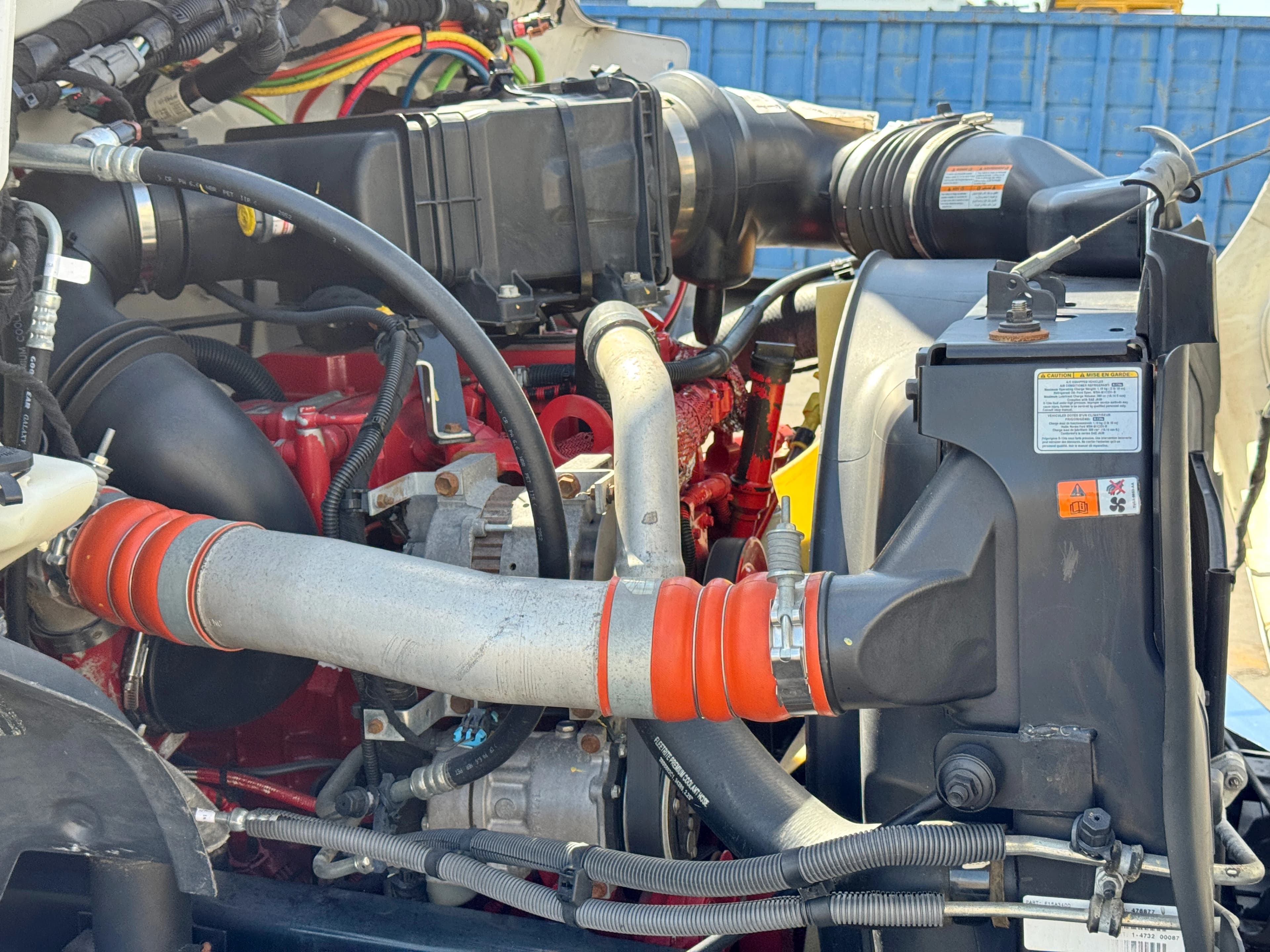 2012 Ford F750 Altec DM47B-TR Digger Derrick